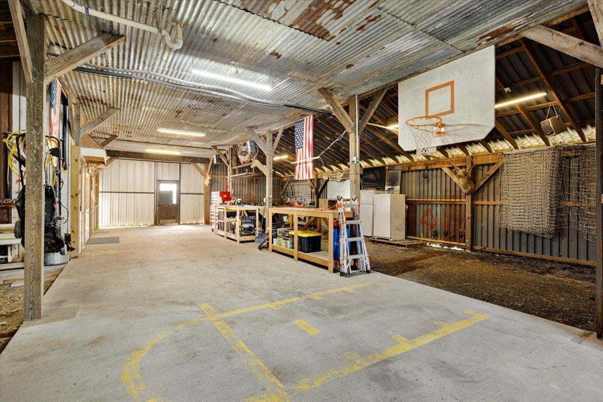 main property photo 20