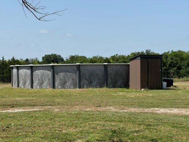 main property photo 32
