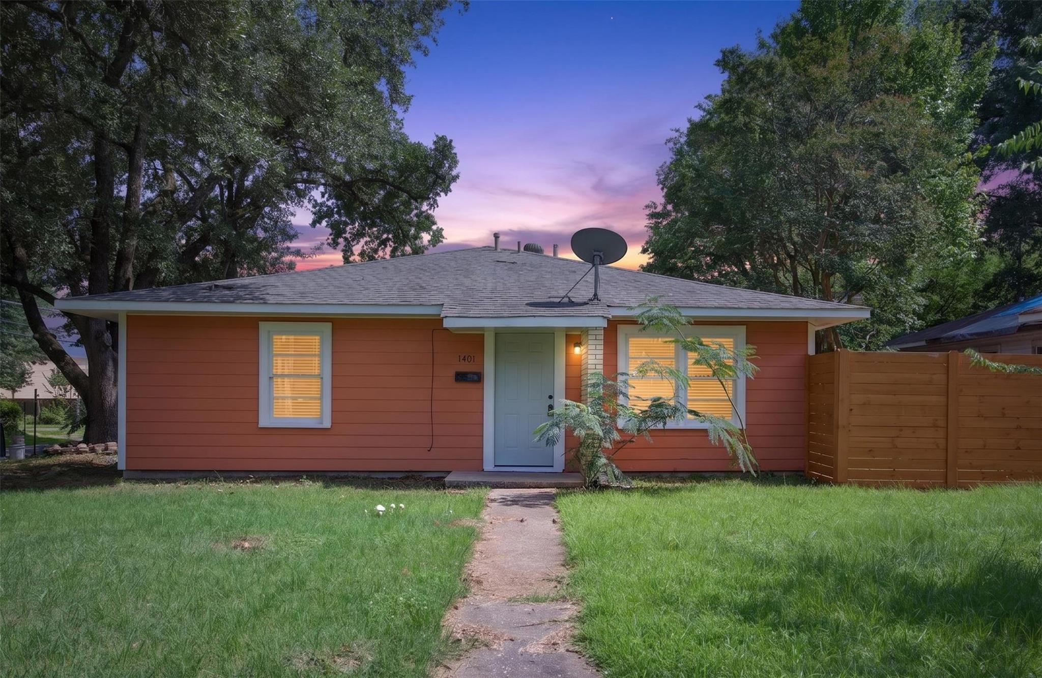 main property photo 17