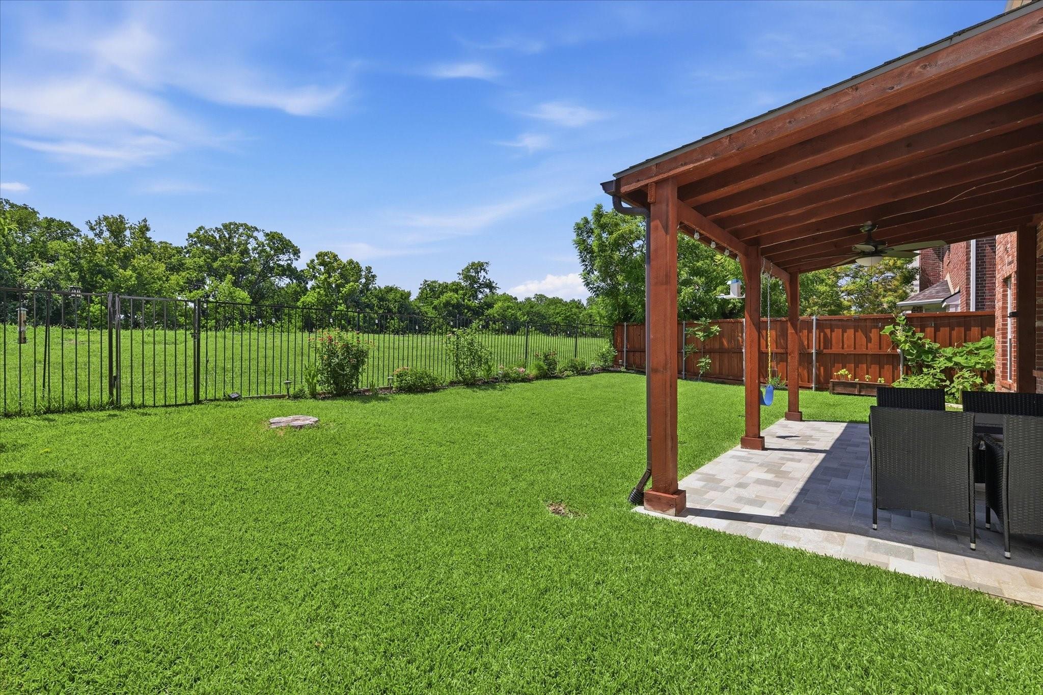 main property photo 27