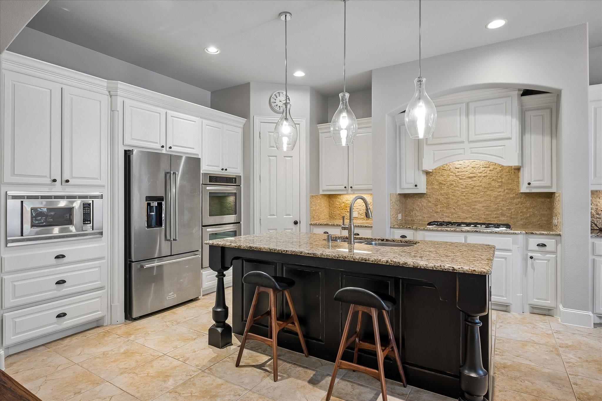 main property photo 14