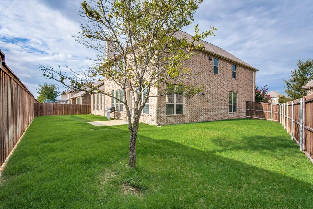 main property photo 30