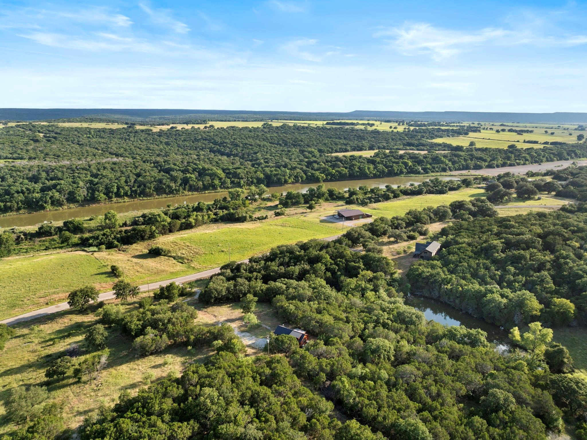 main property photo 23