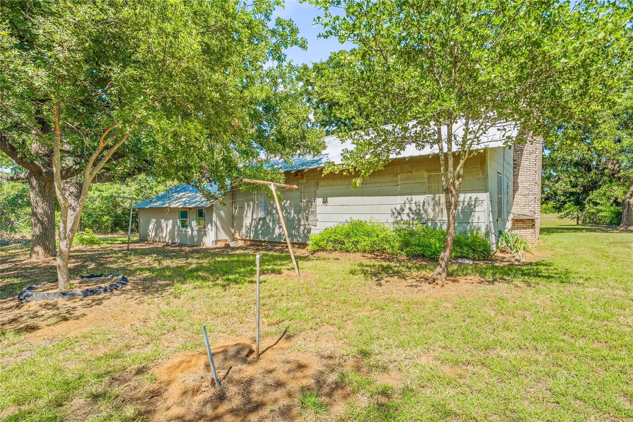 main property photo 20