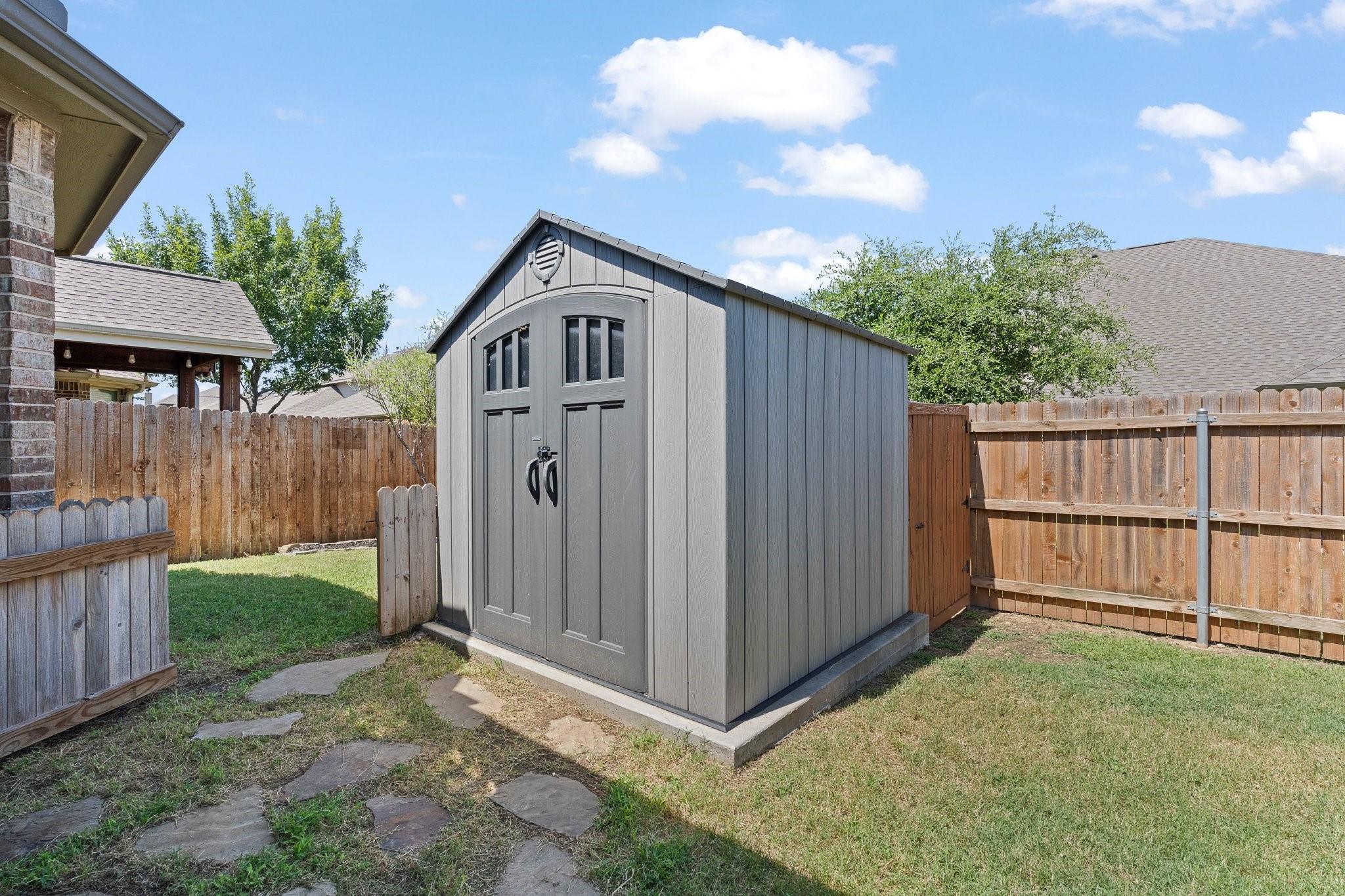main property photo 33