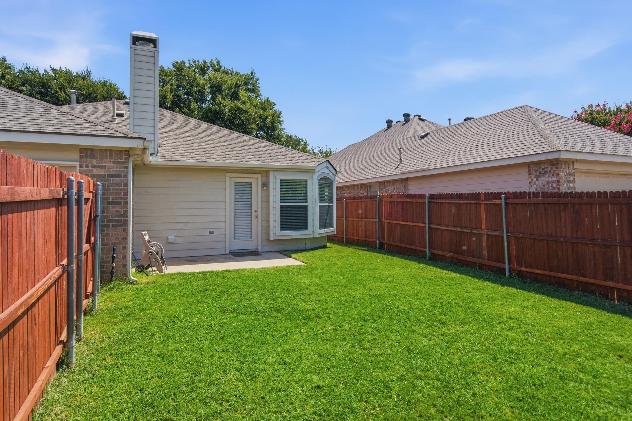 main property photo 28