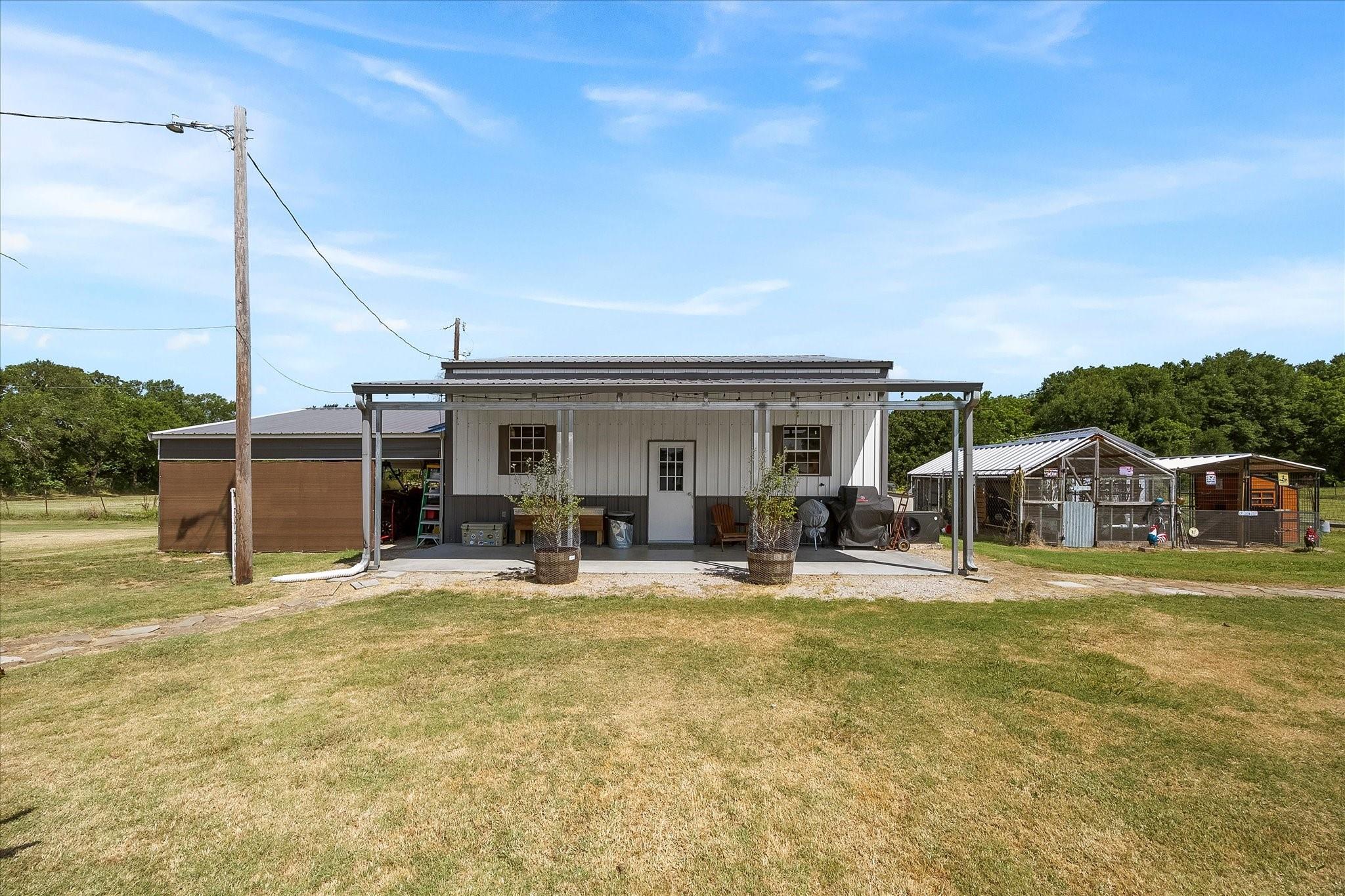 main property photo 5