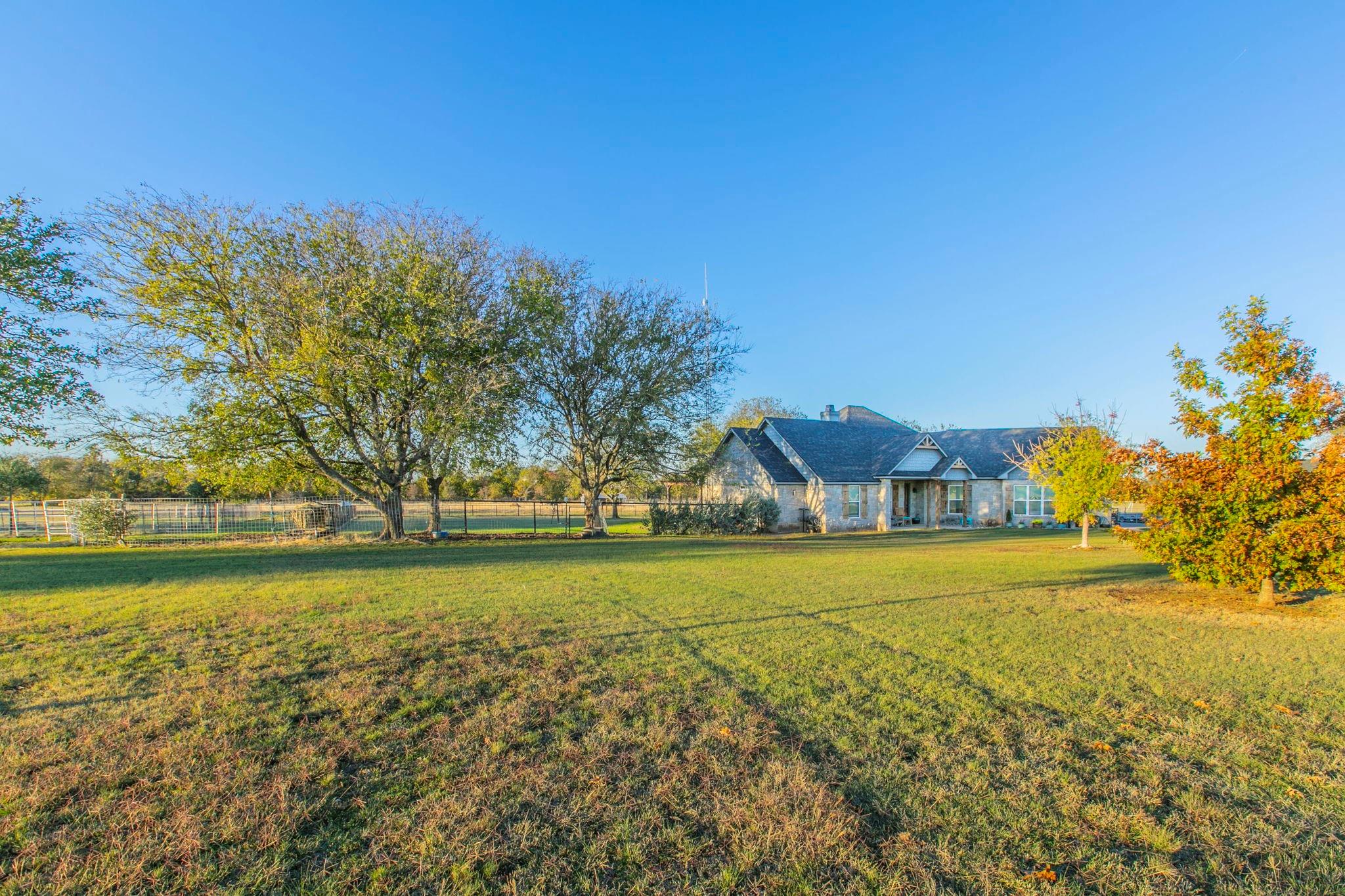 main property photo 31