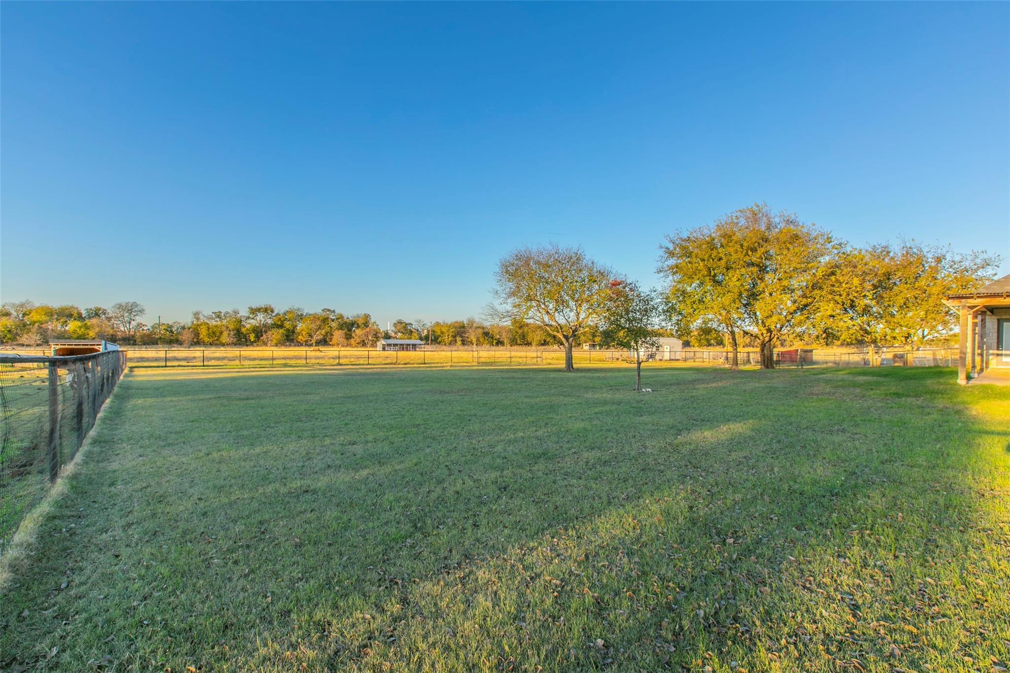 main property photo 34