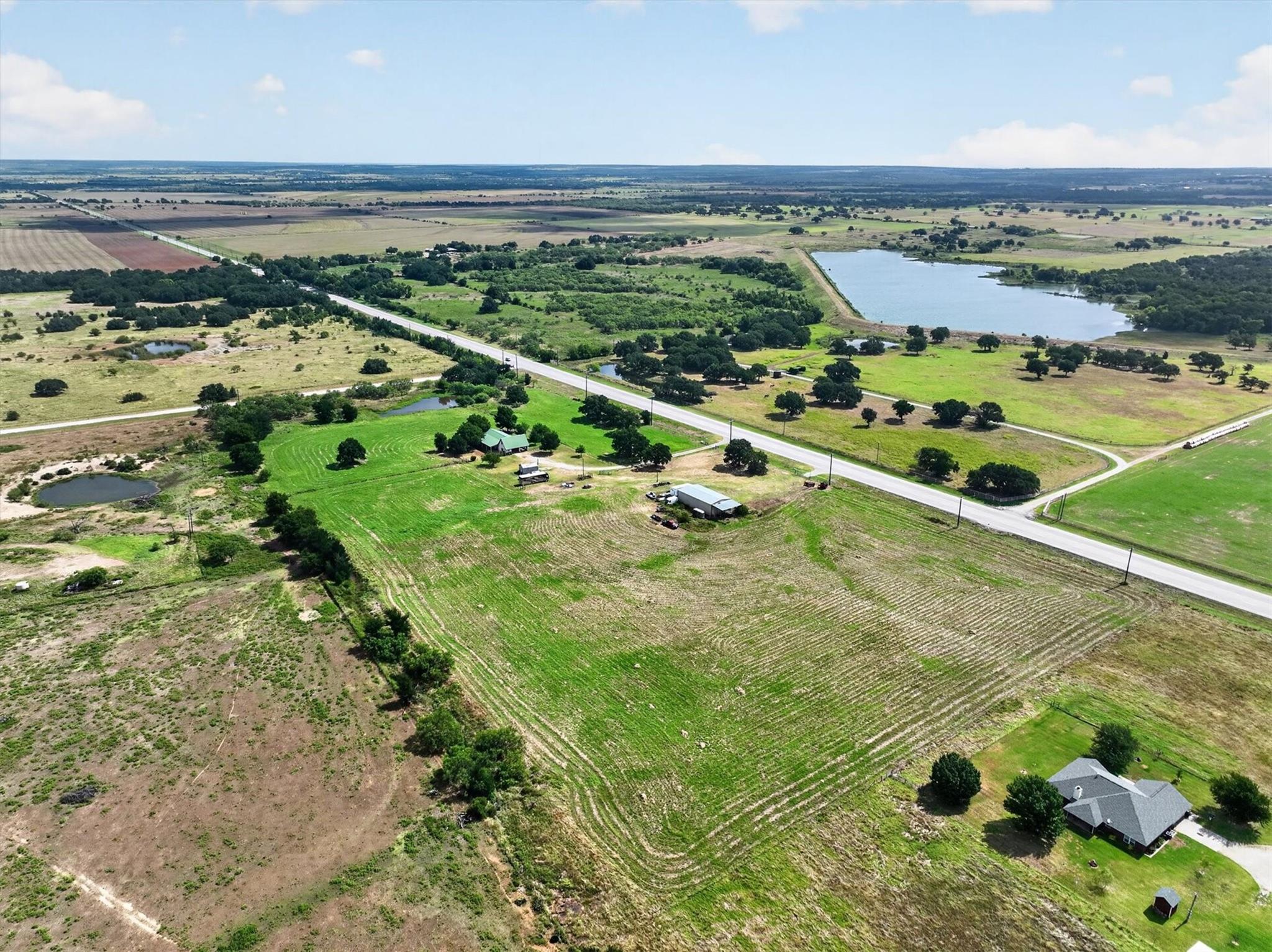 main property photo 25