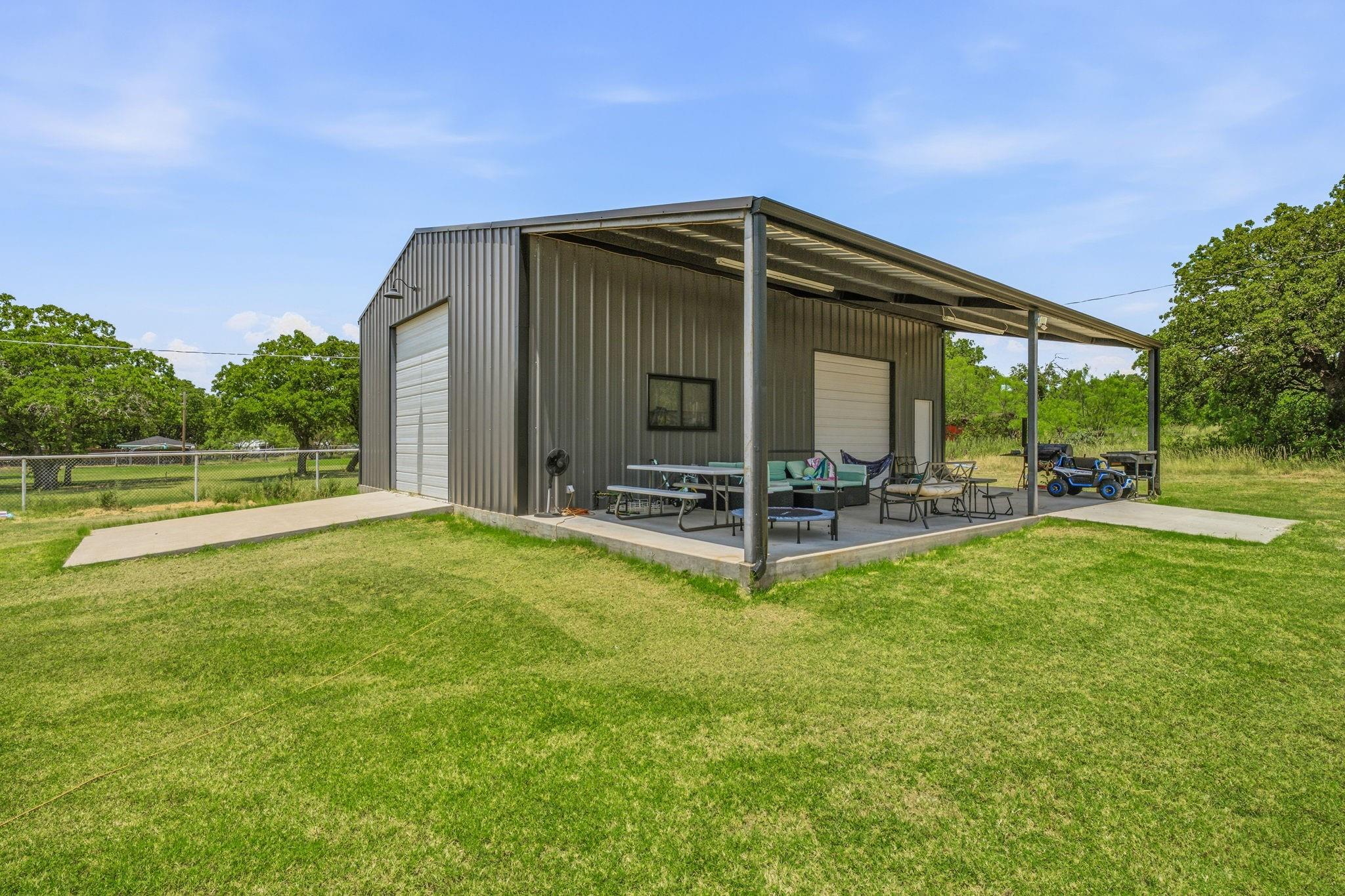 main property photo 24