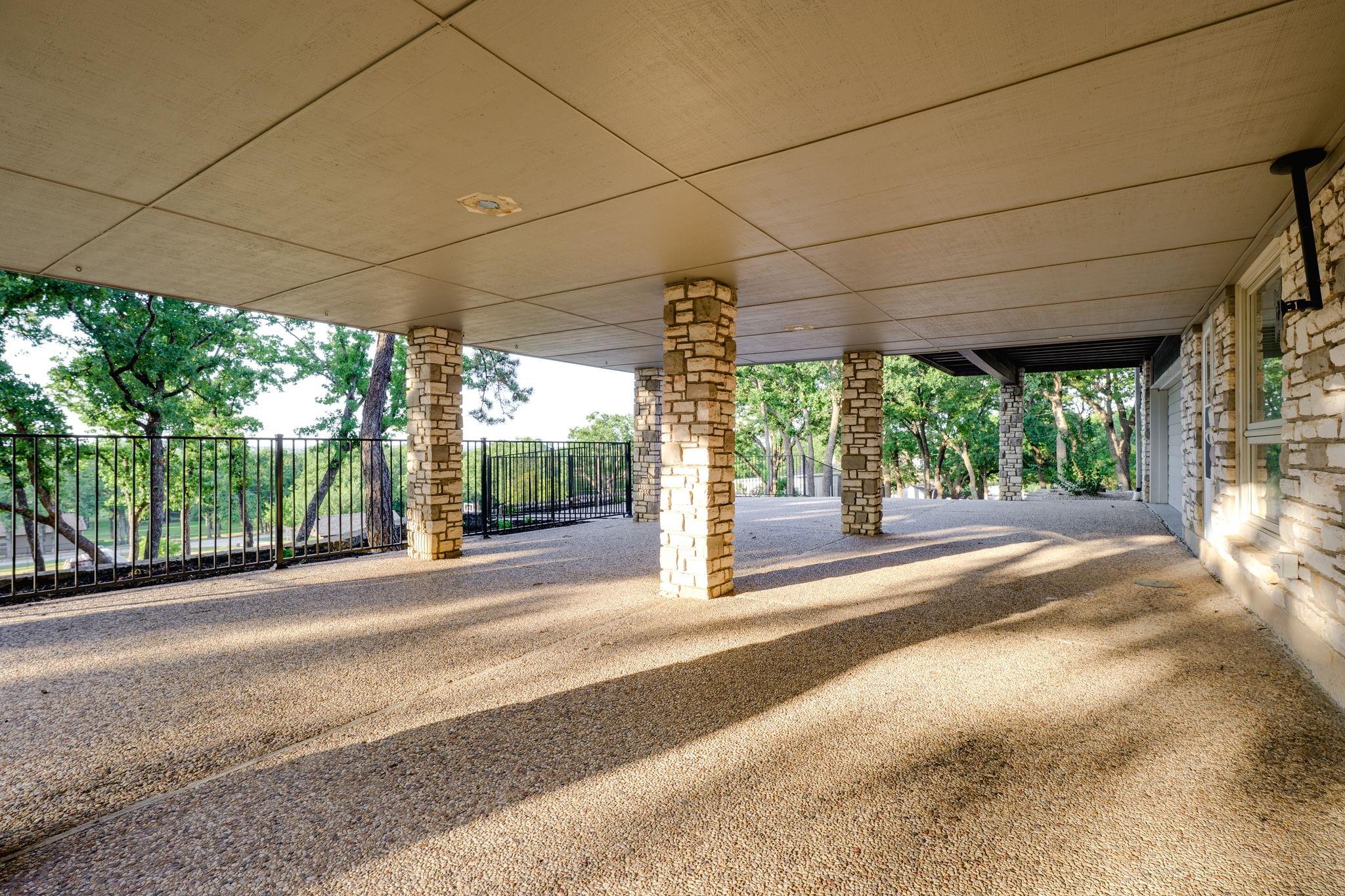 main property photo 21