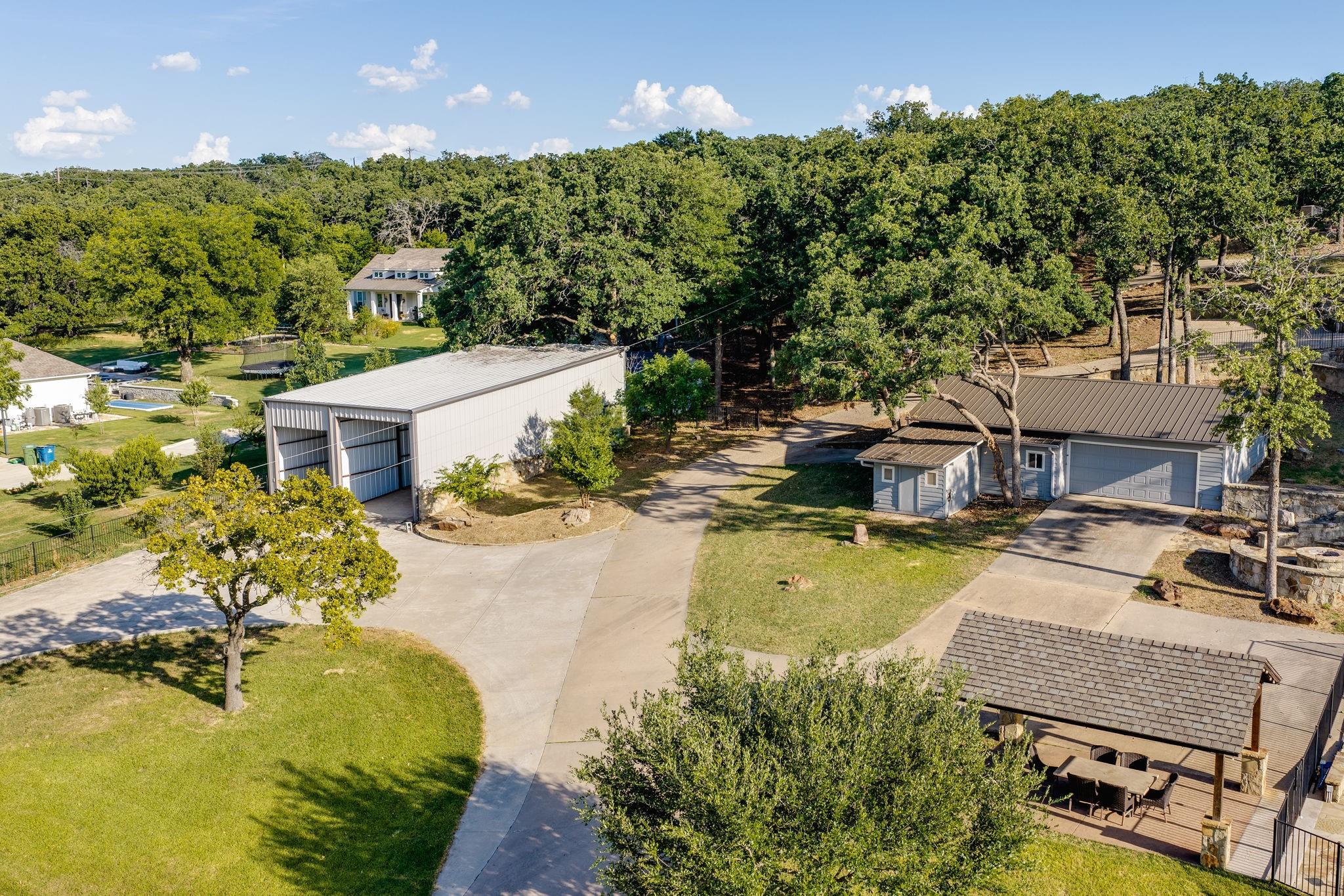 main property photo 29