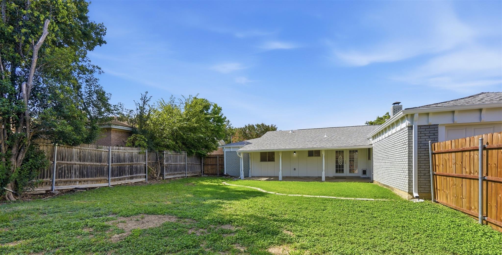 main property photo 20