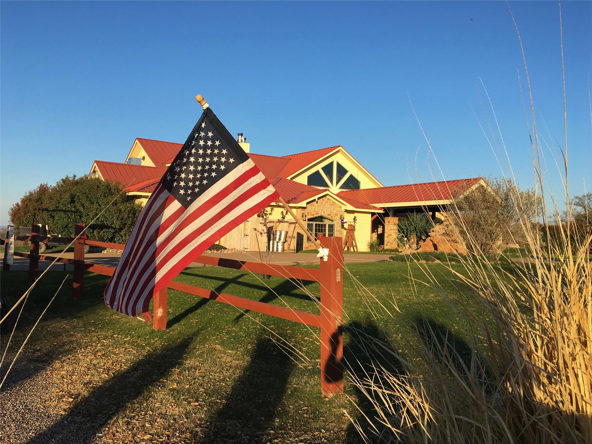 main property photo 16