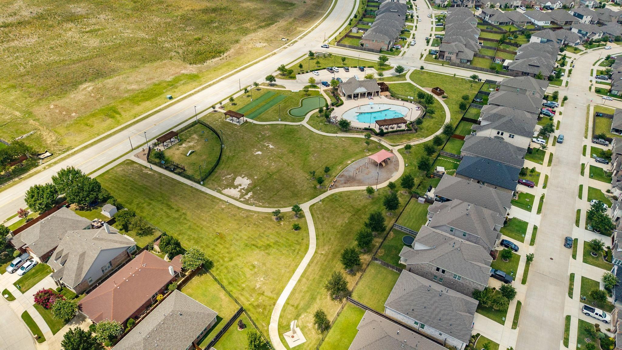 main property photo 37