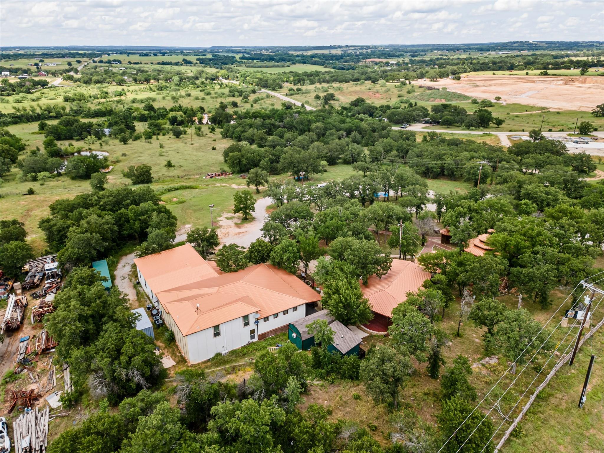 main property photo 37