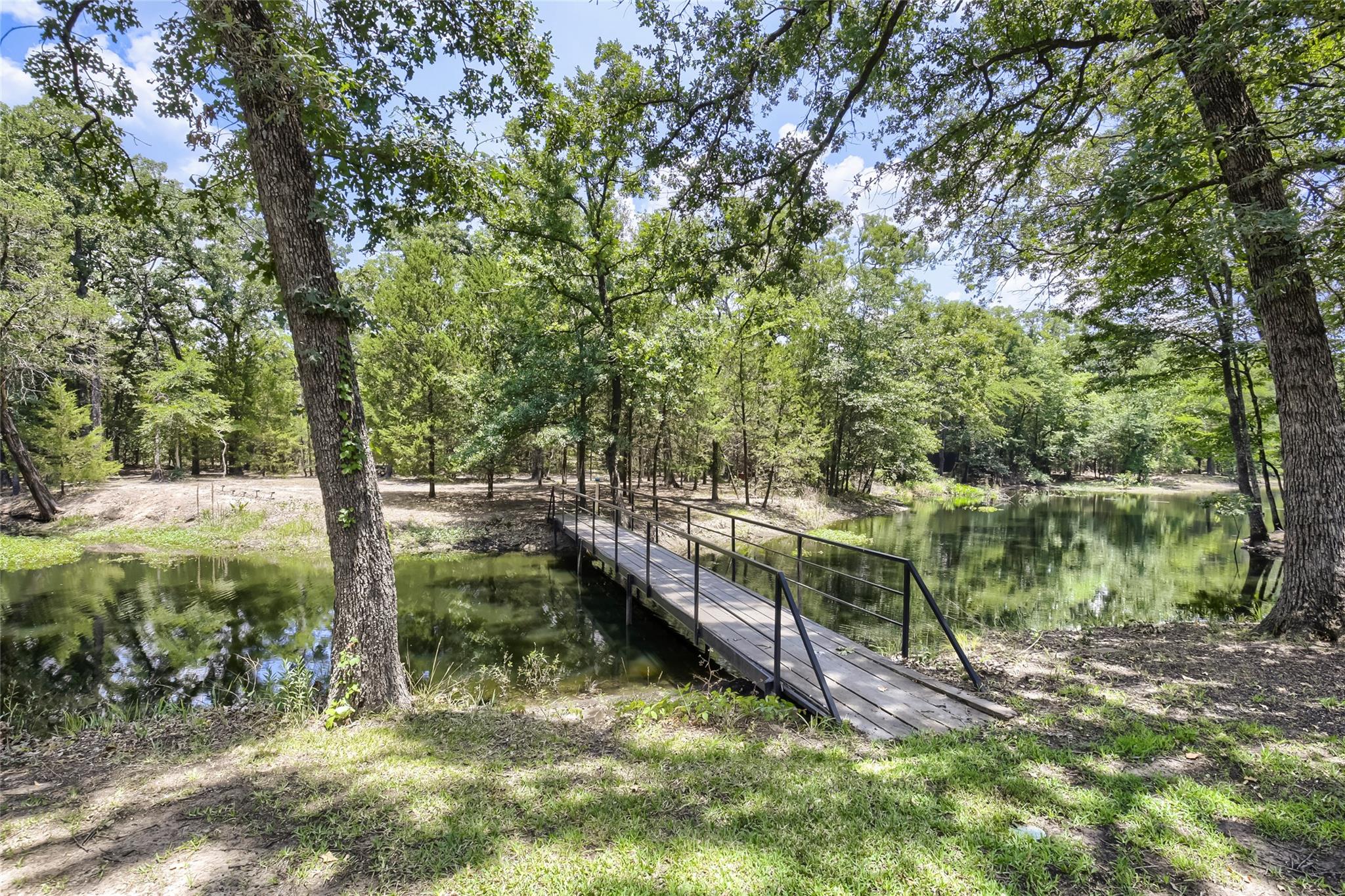 main property photo 34