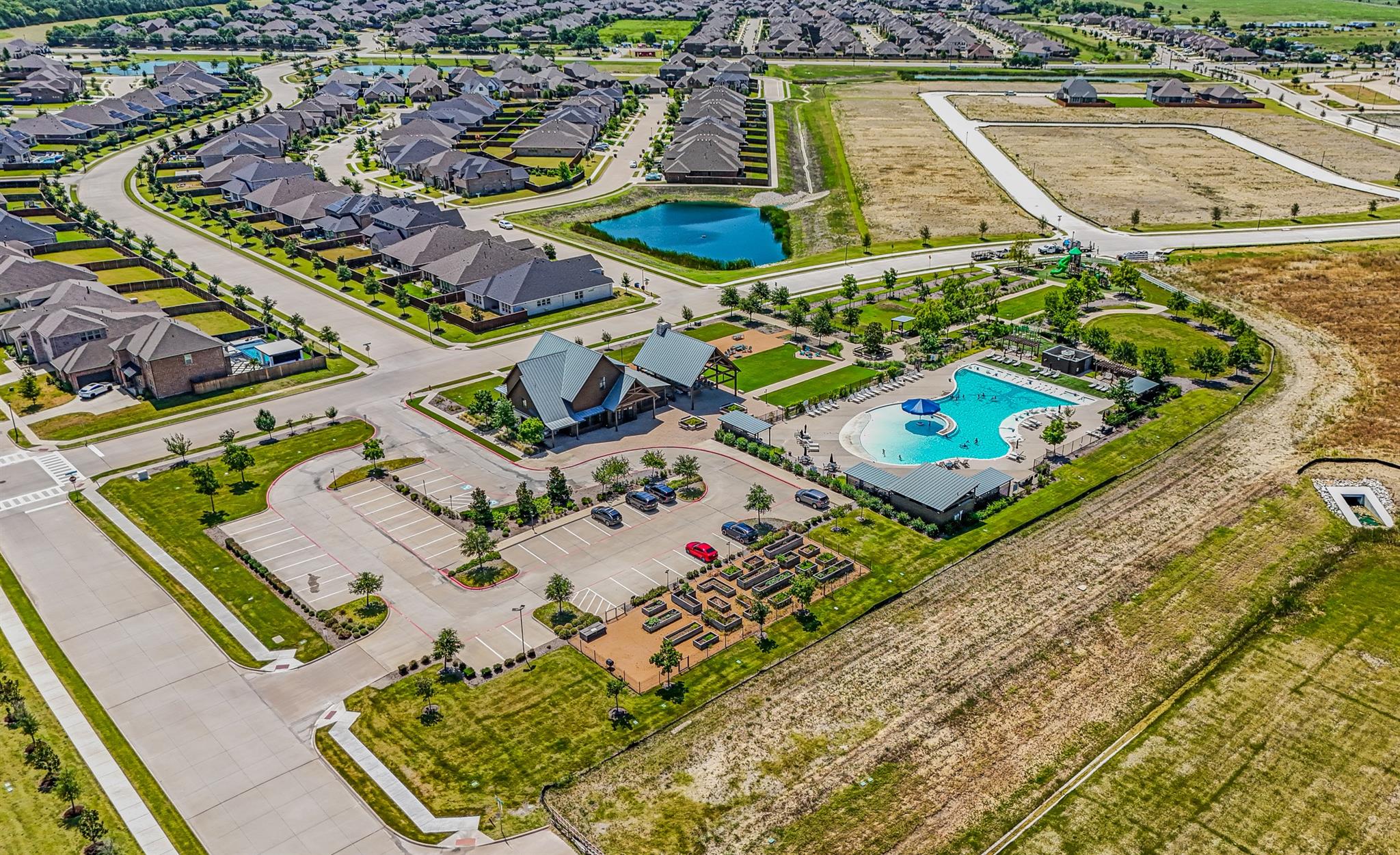 main property photo 38