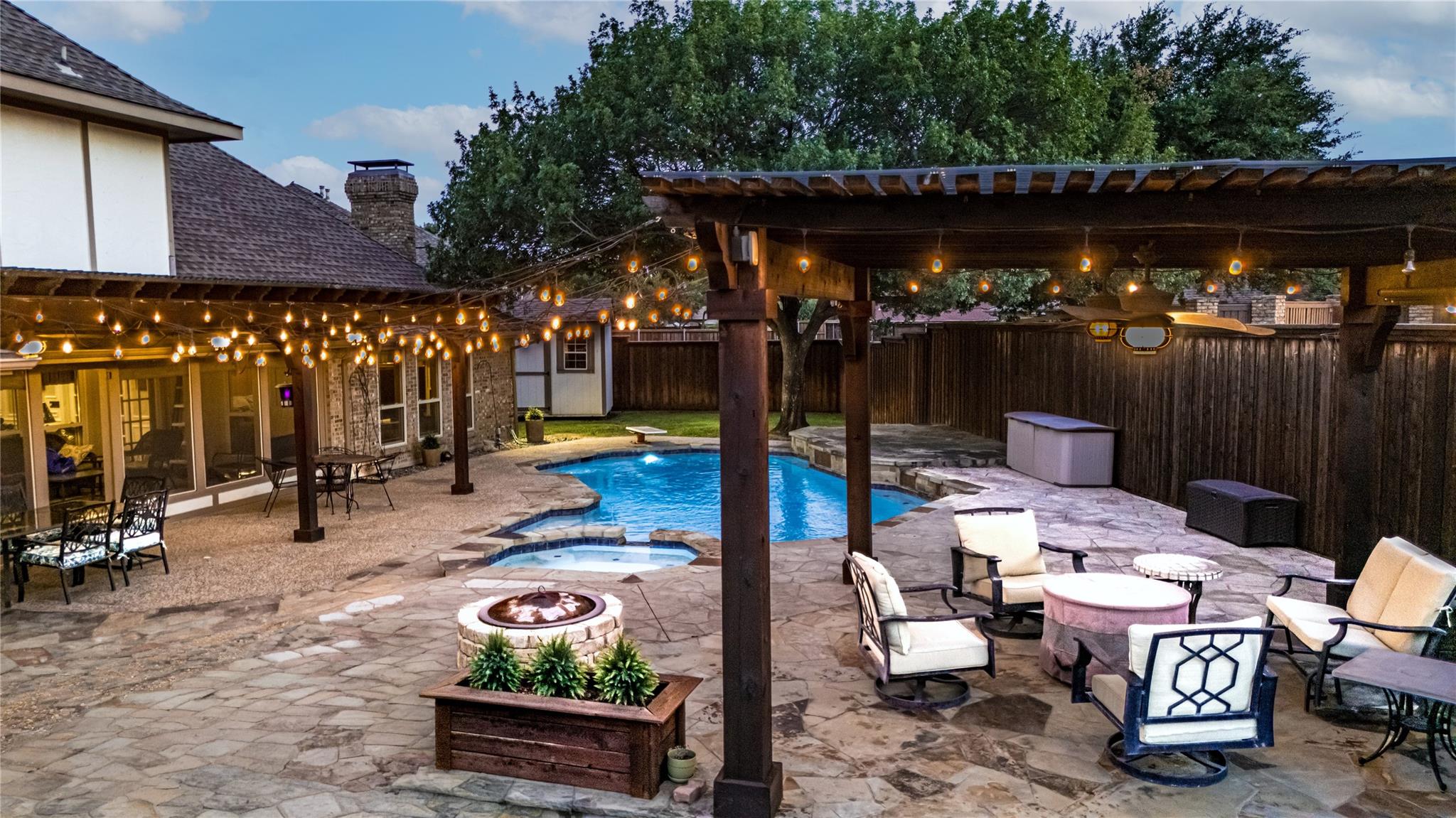 main property photo 32
