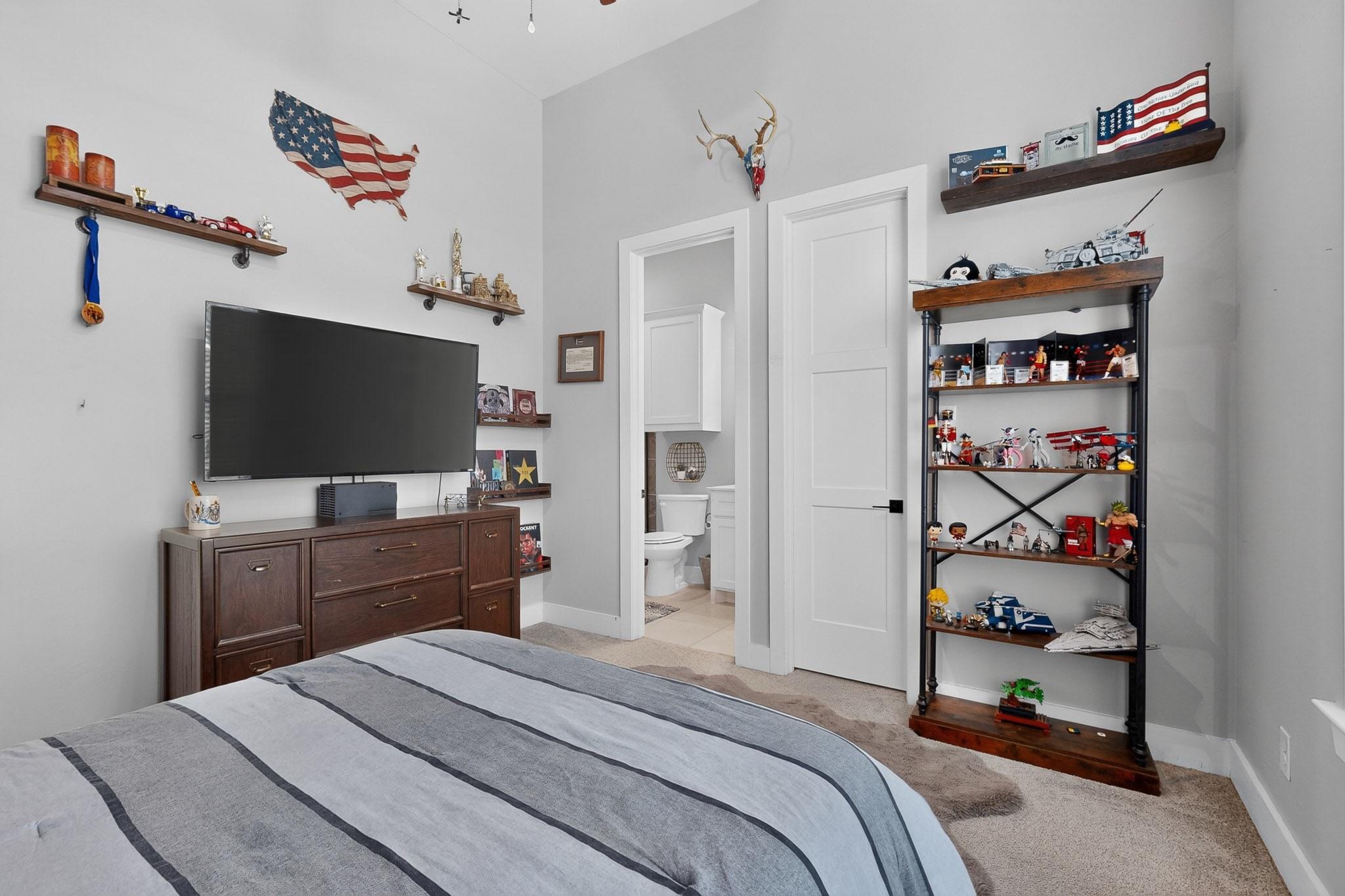 main property photo 10