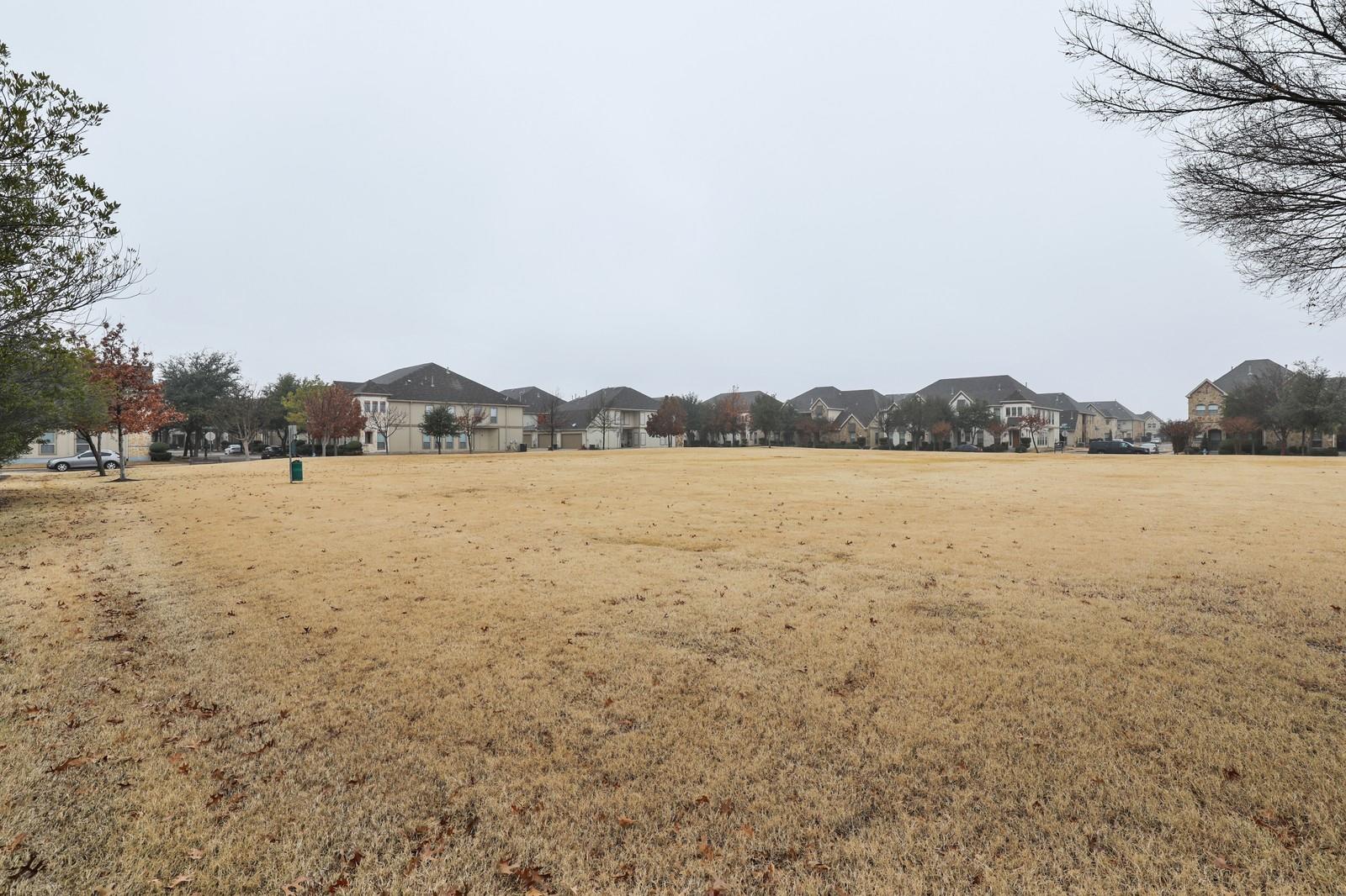 main property photo 32