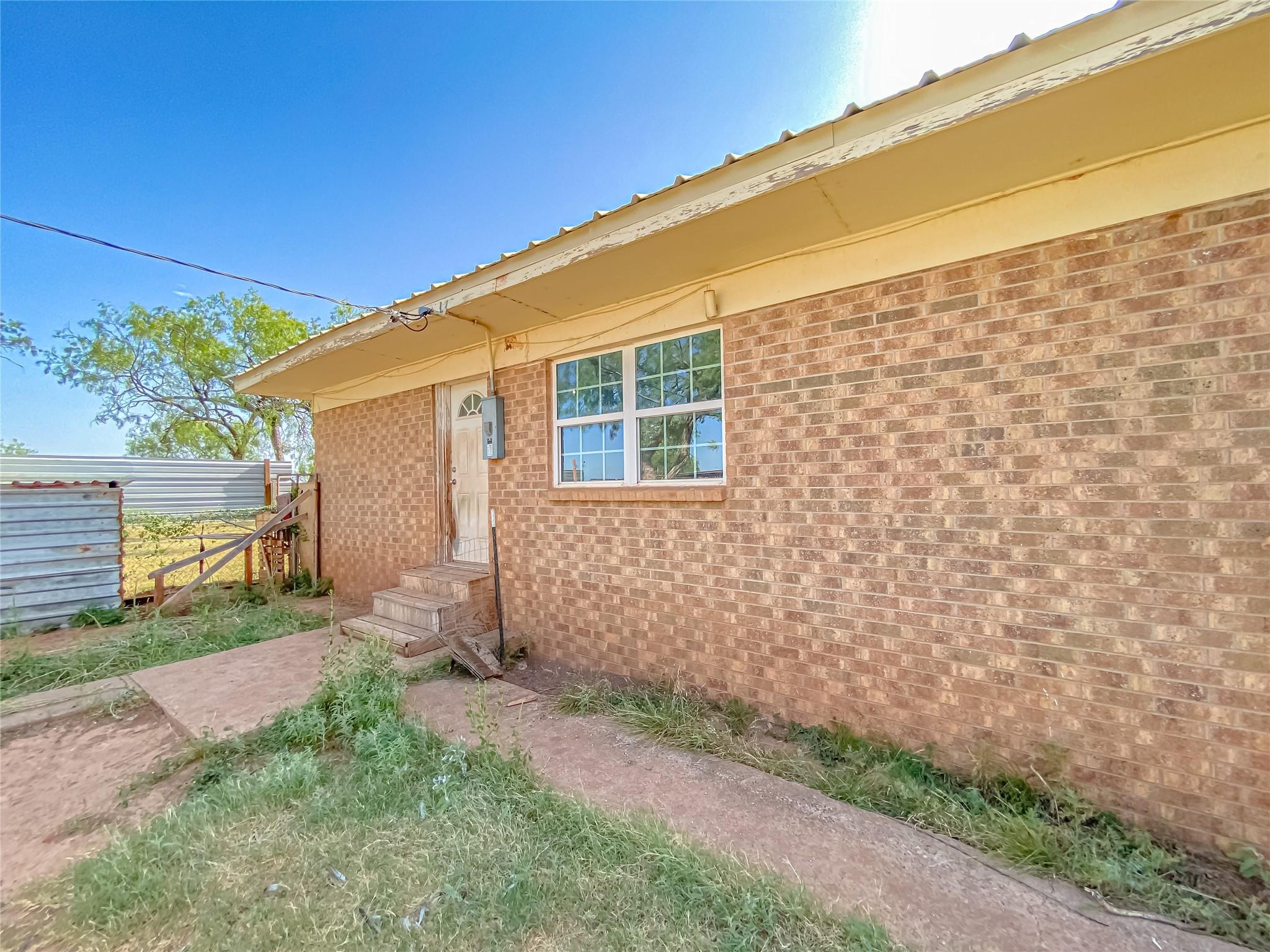 main property photo 35