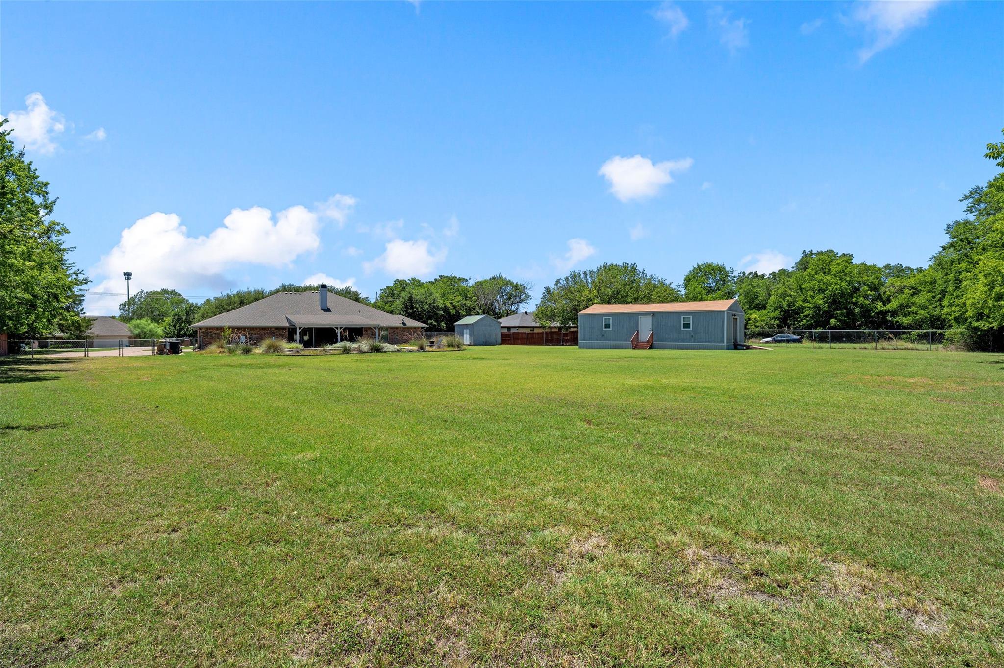 main property photo 15