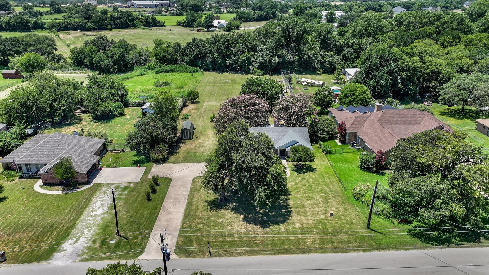 main property photo 26