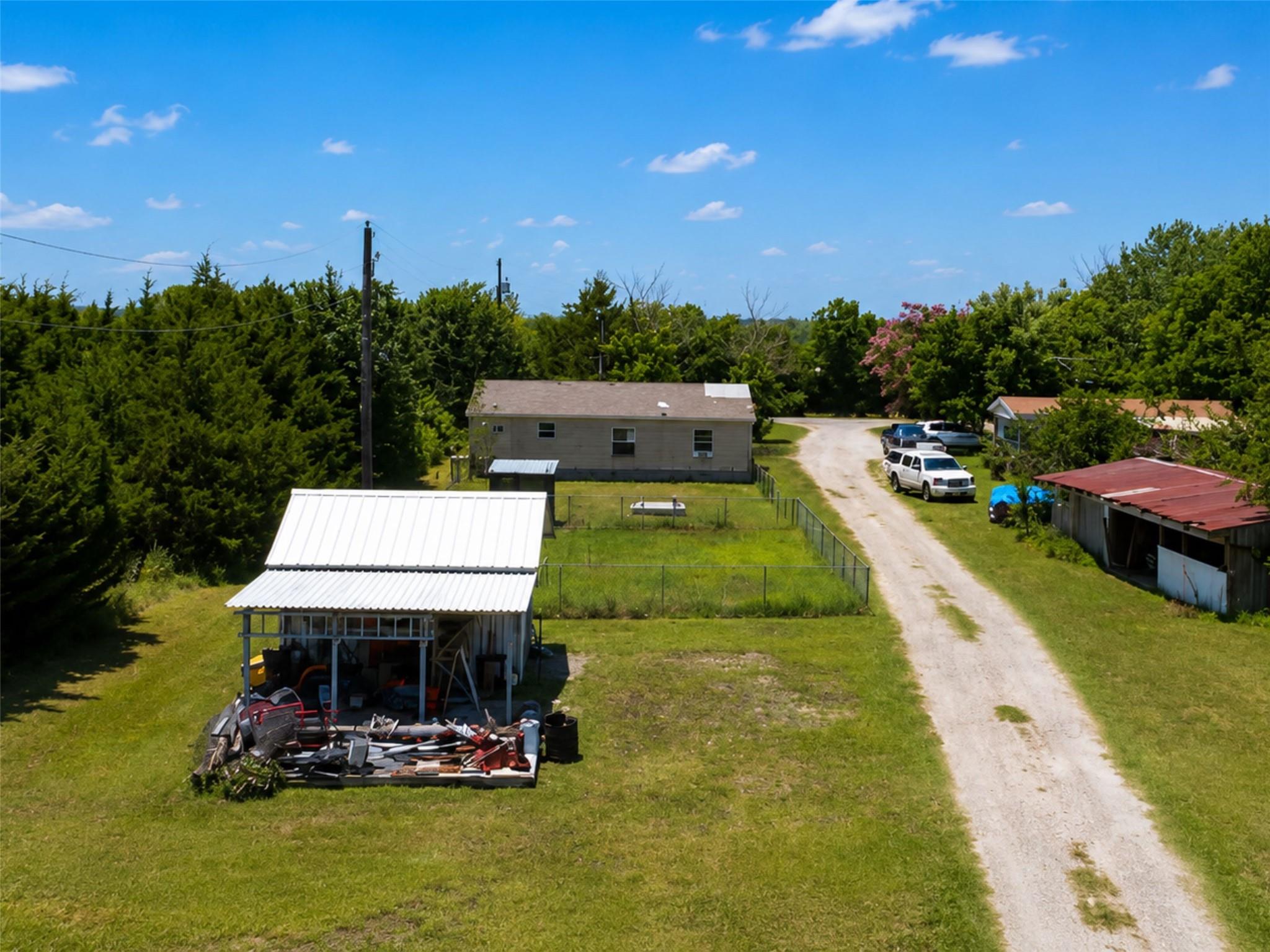 main property photo 33