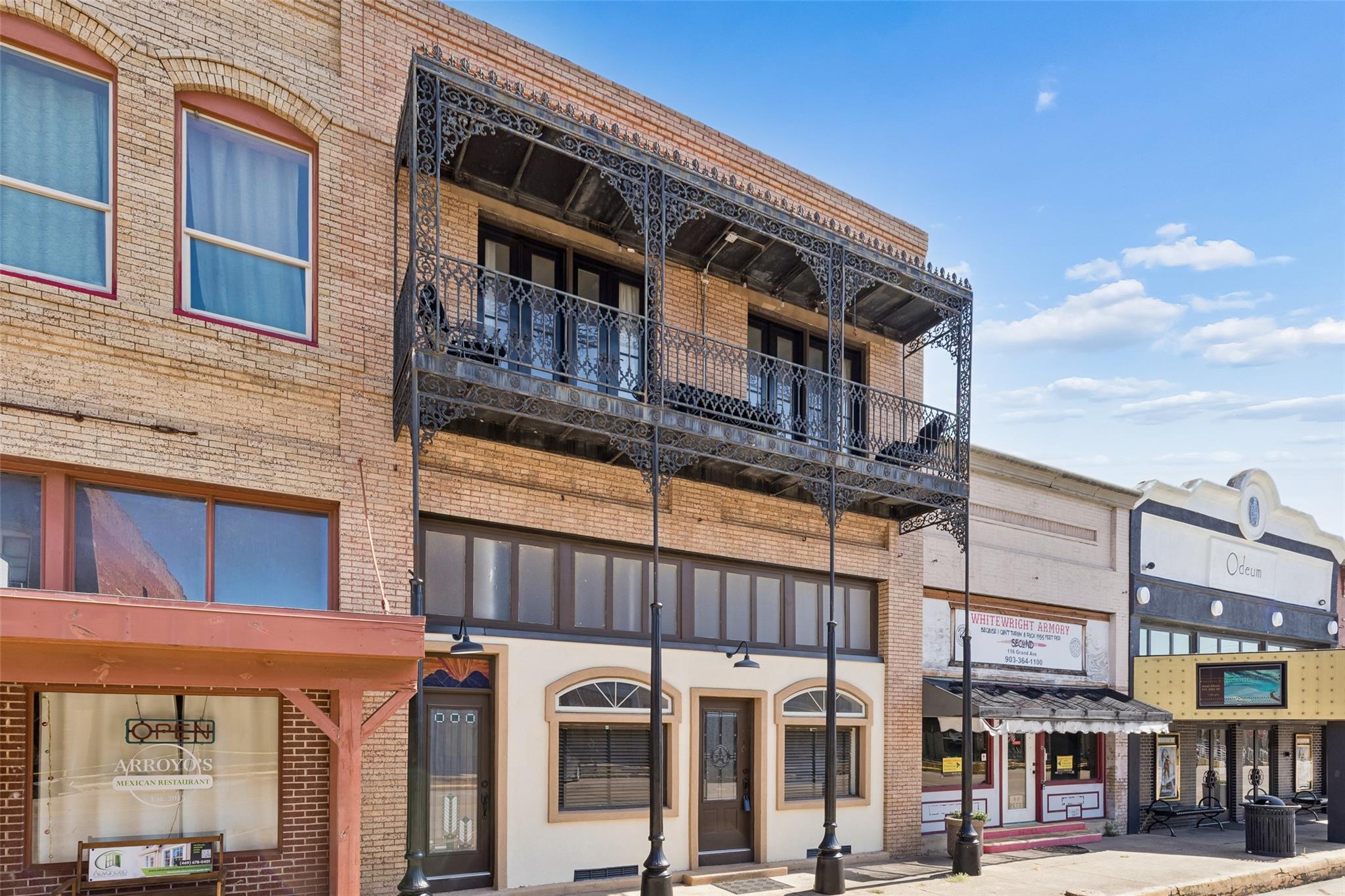 main property photo 4
