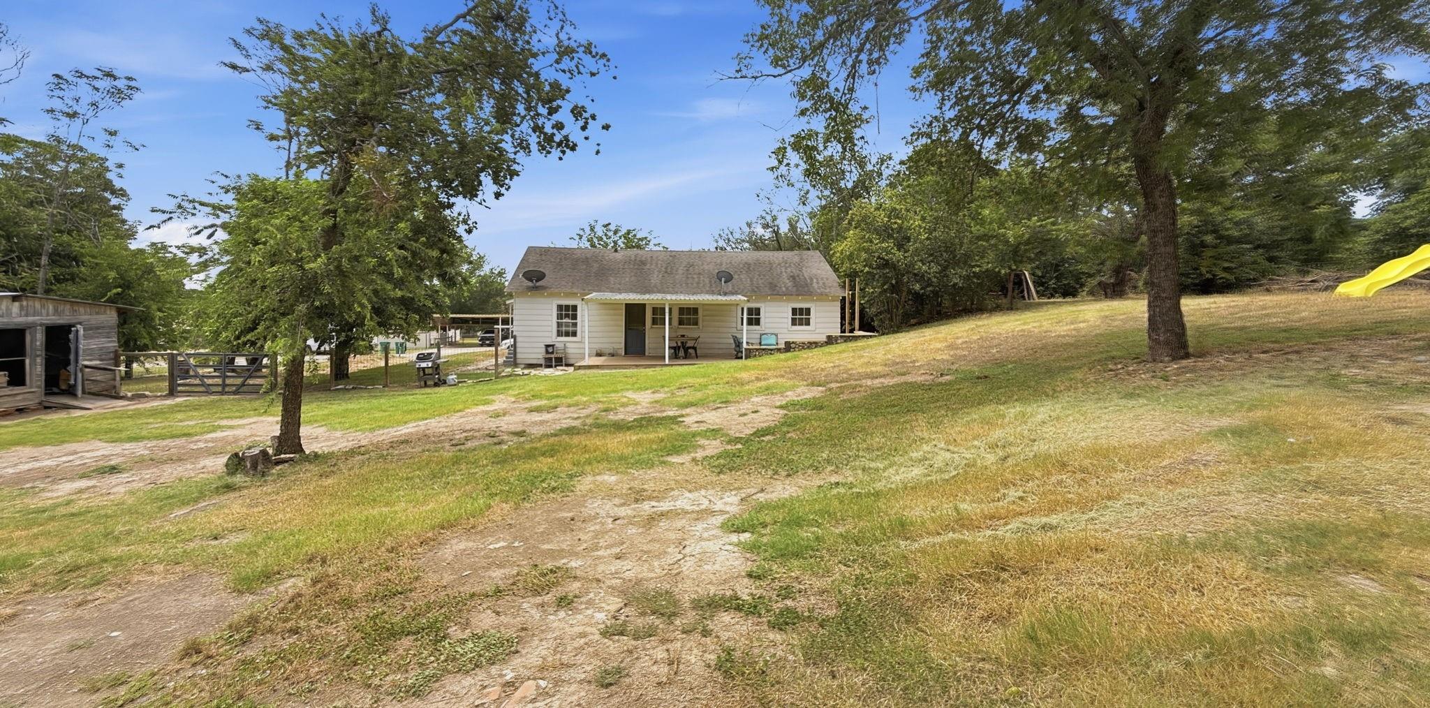main property photo 18