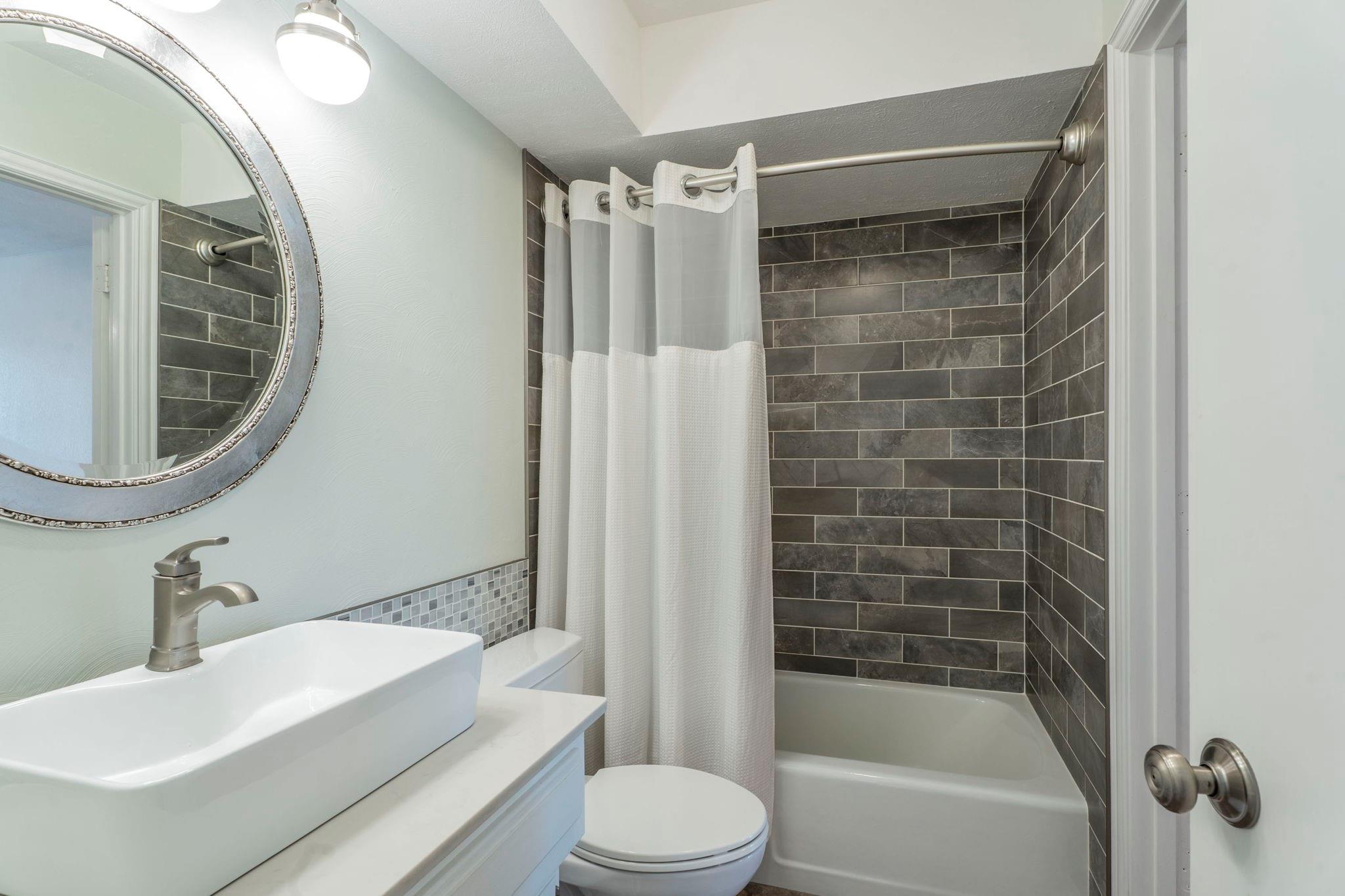 property viewer photo 7