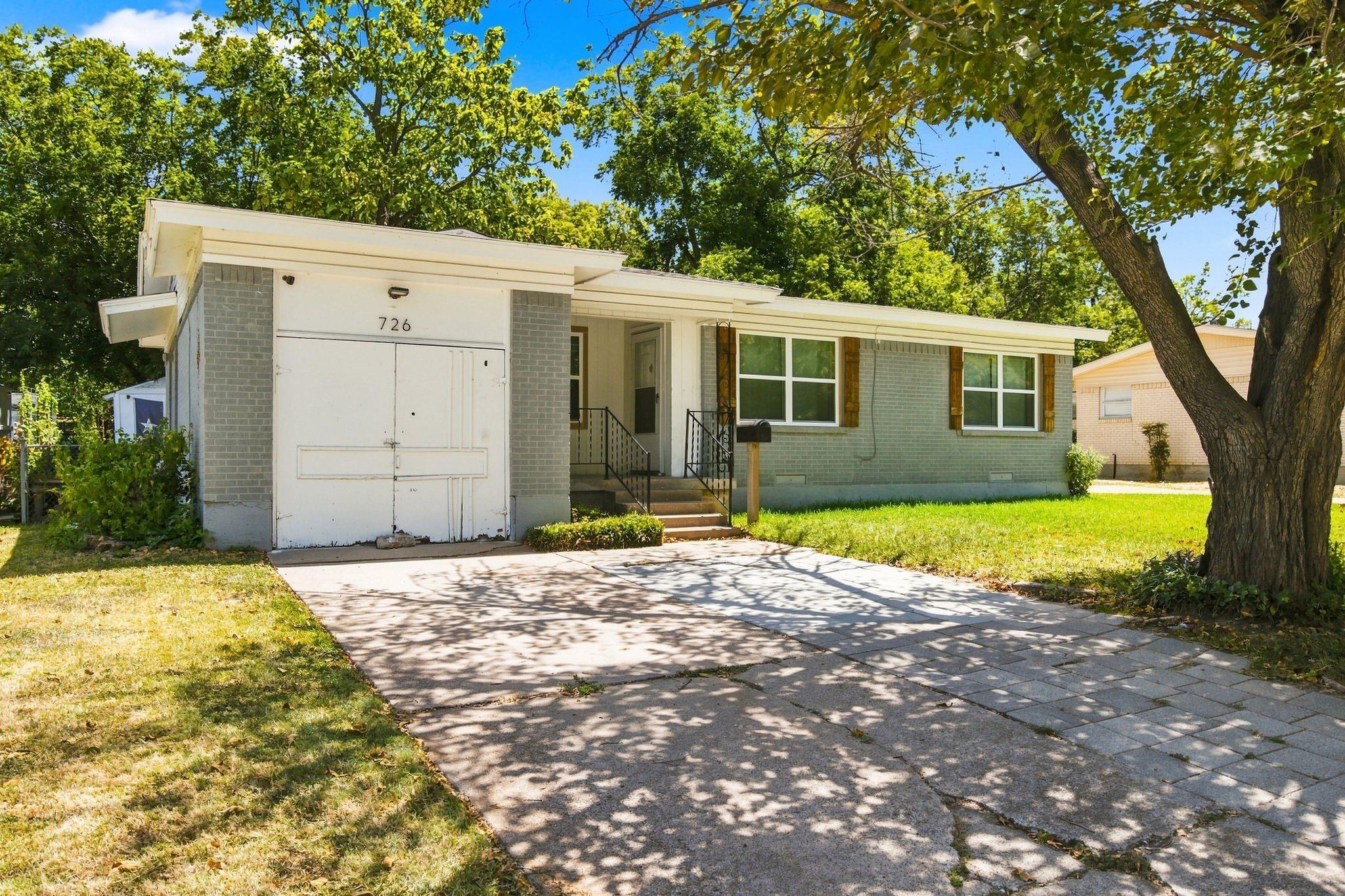 main property photo 4