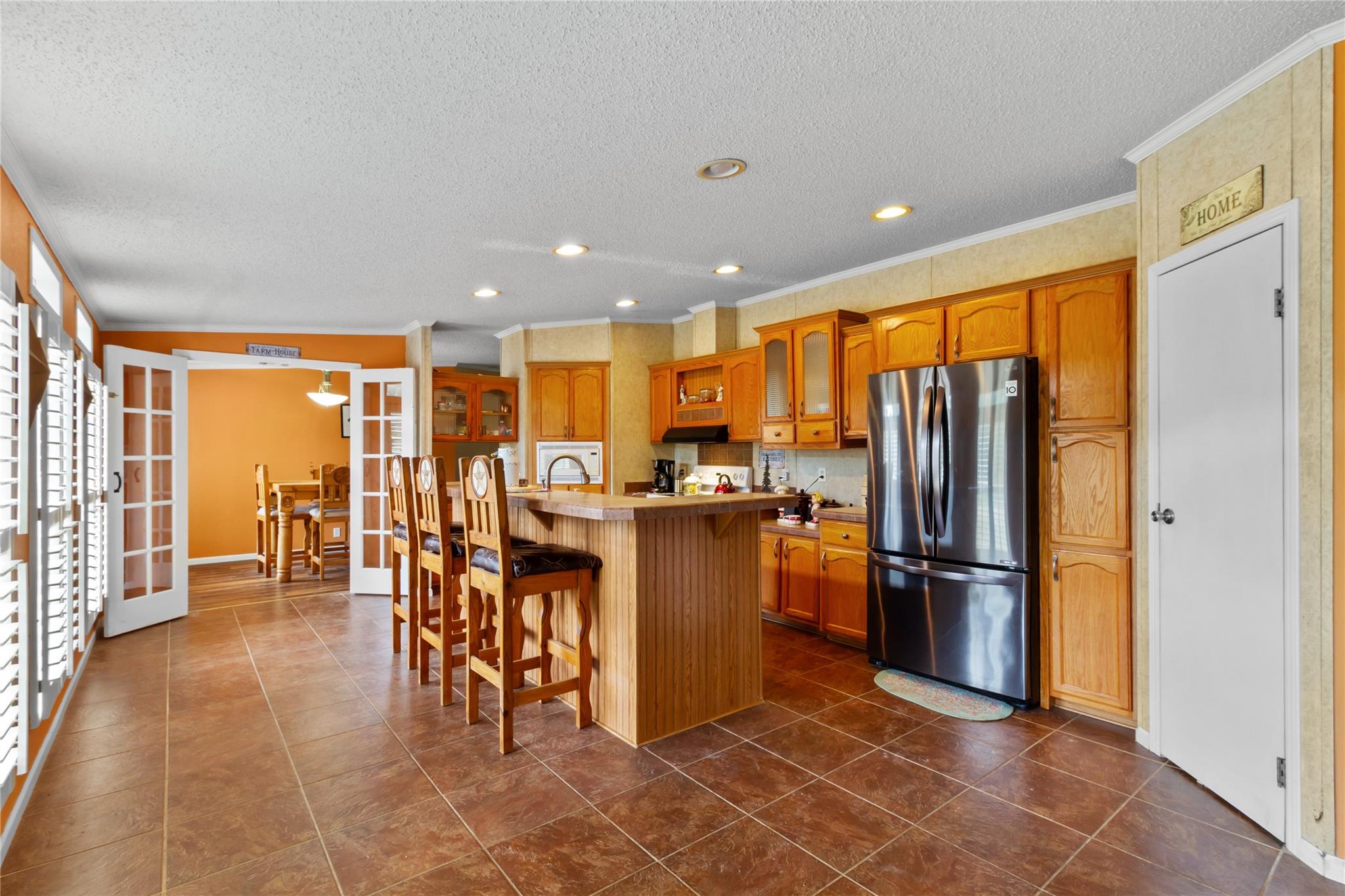 main property photo 7