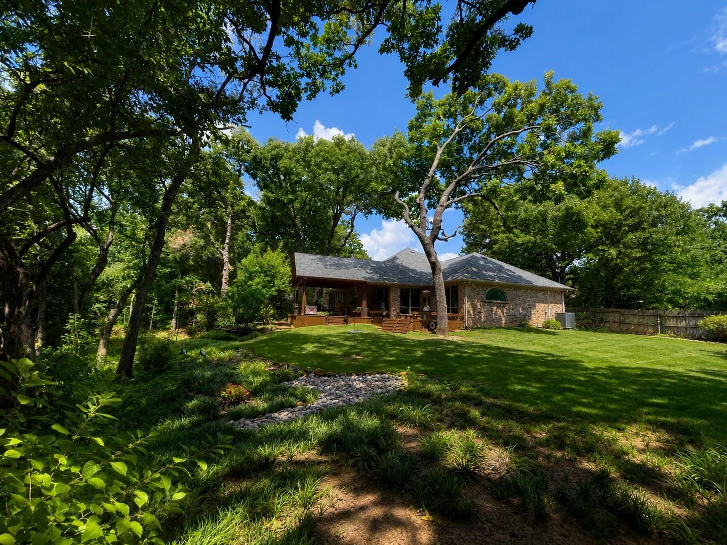 main property photo 24