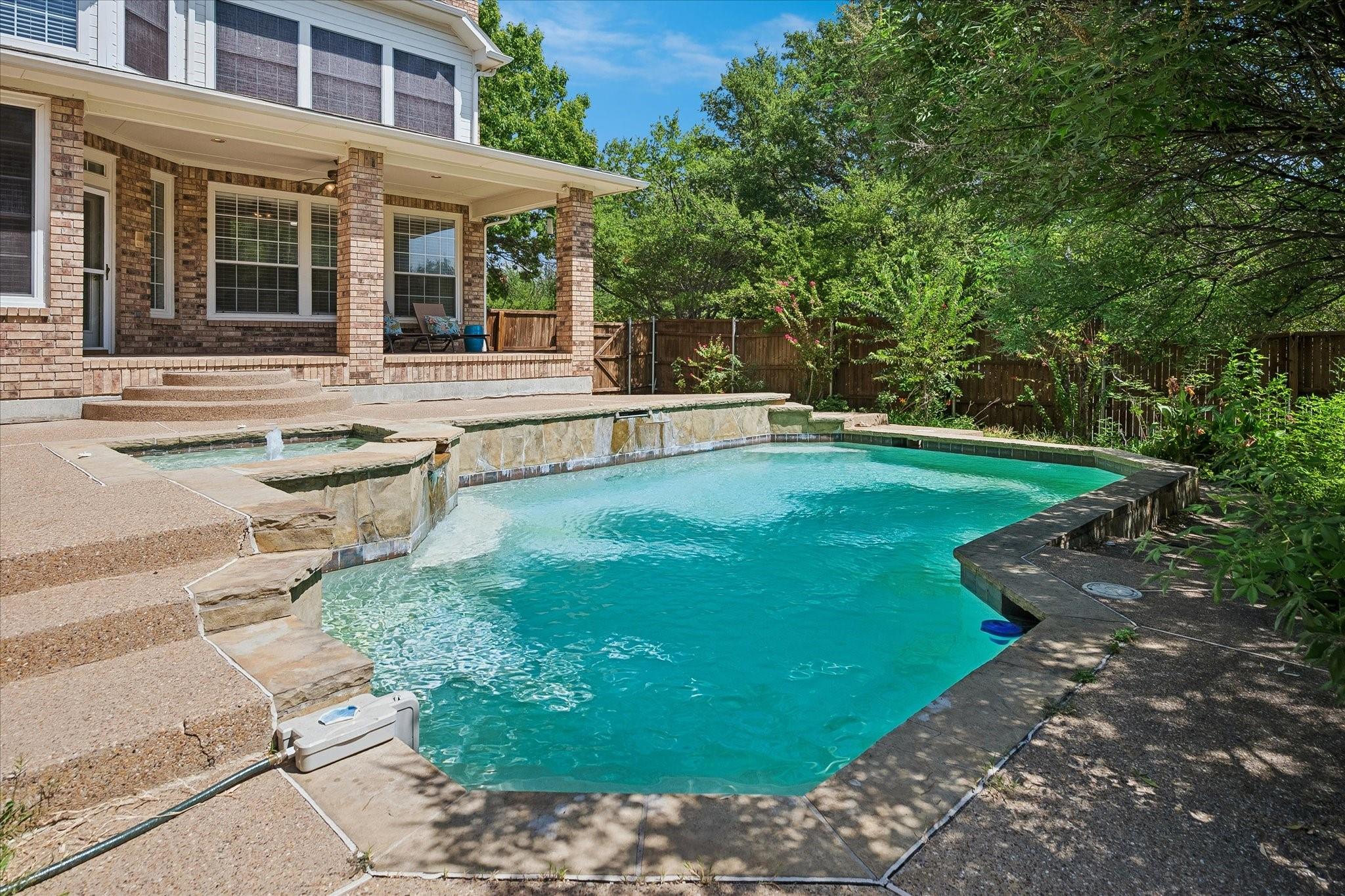 main property photo 31