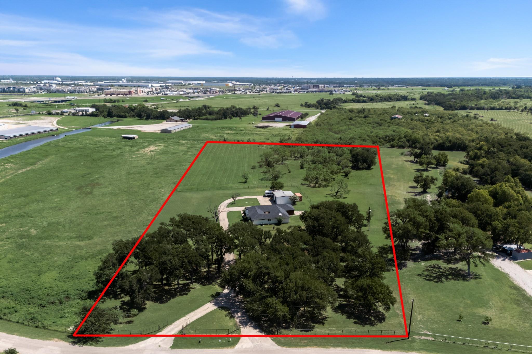 main property photo 26