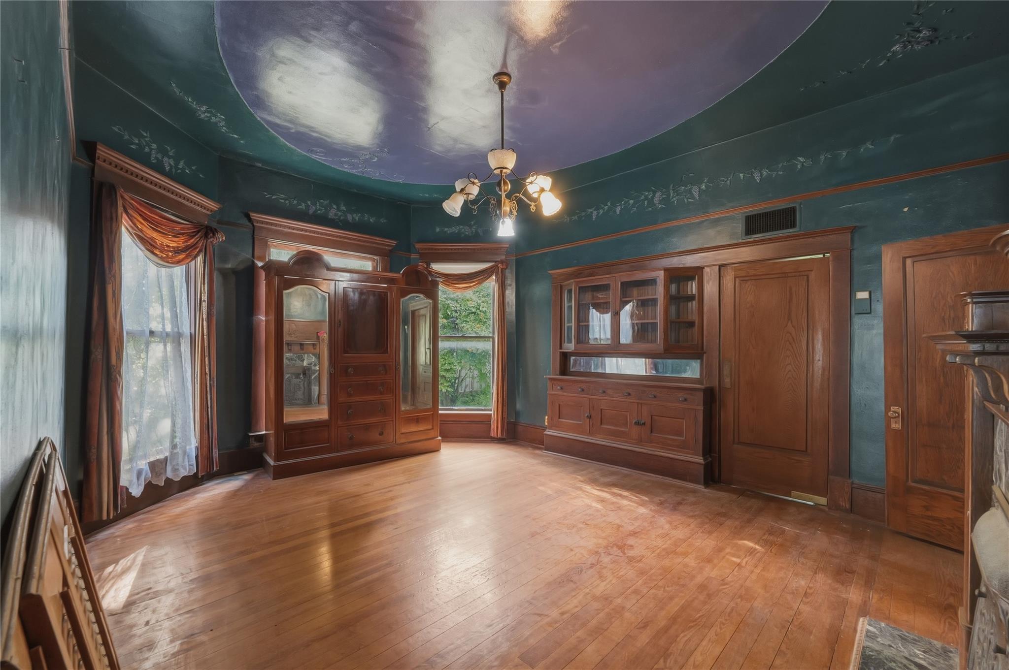 main property photo 22