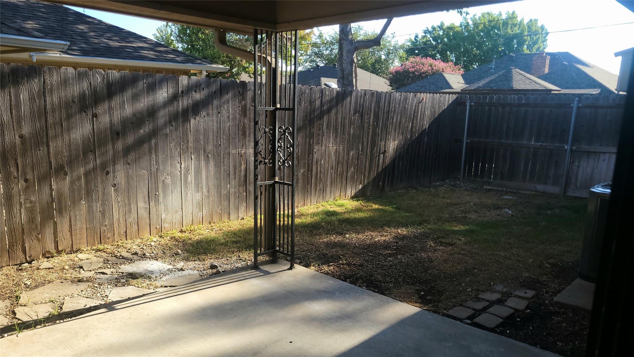 main property photo 20