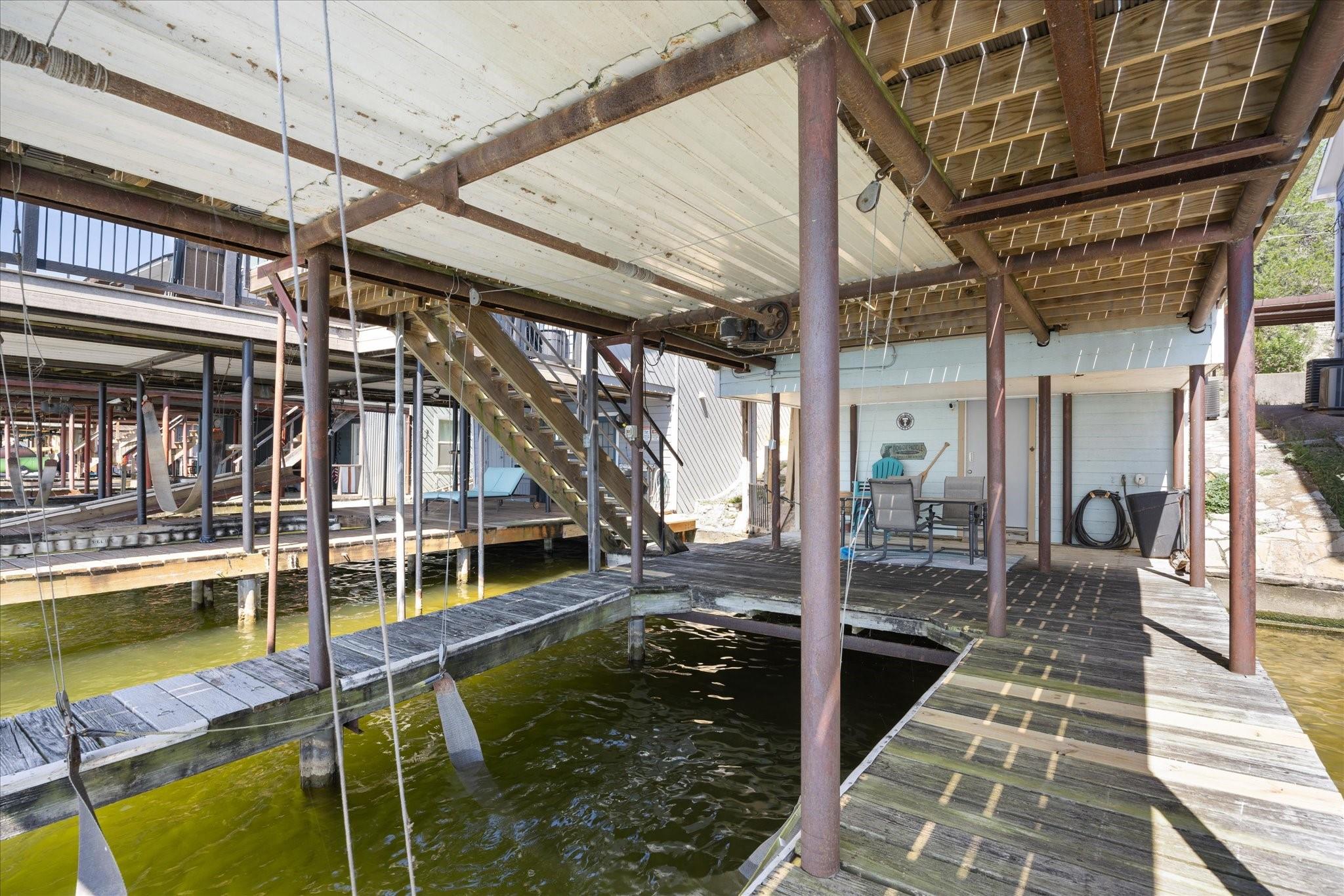 main property photo 23