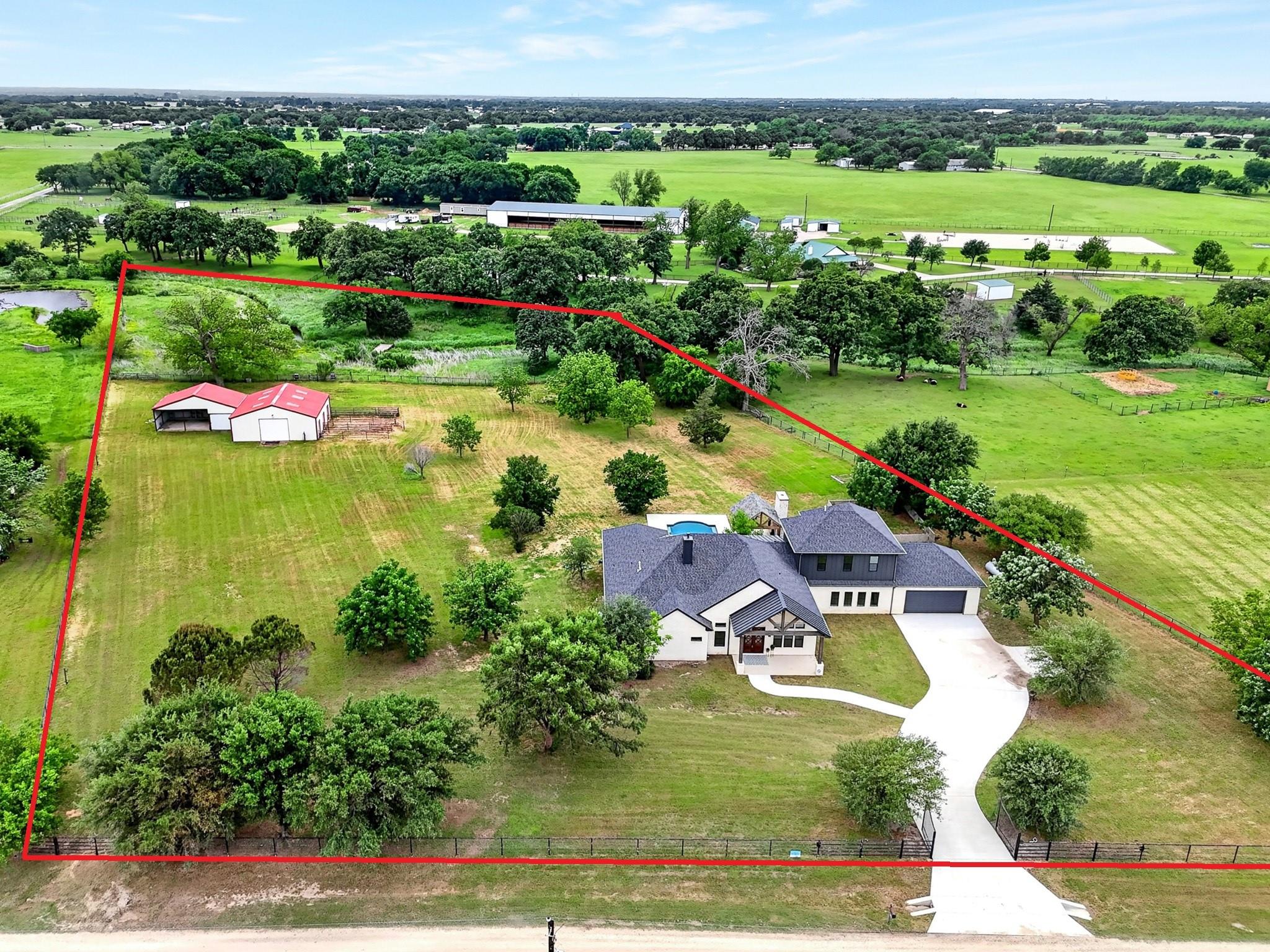 main property photo 33