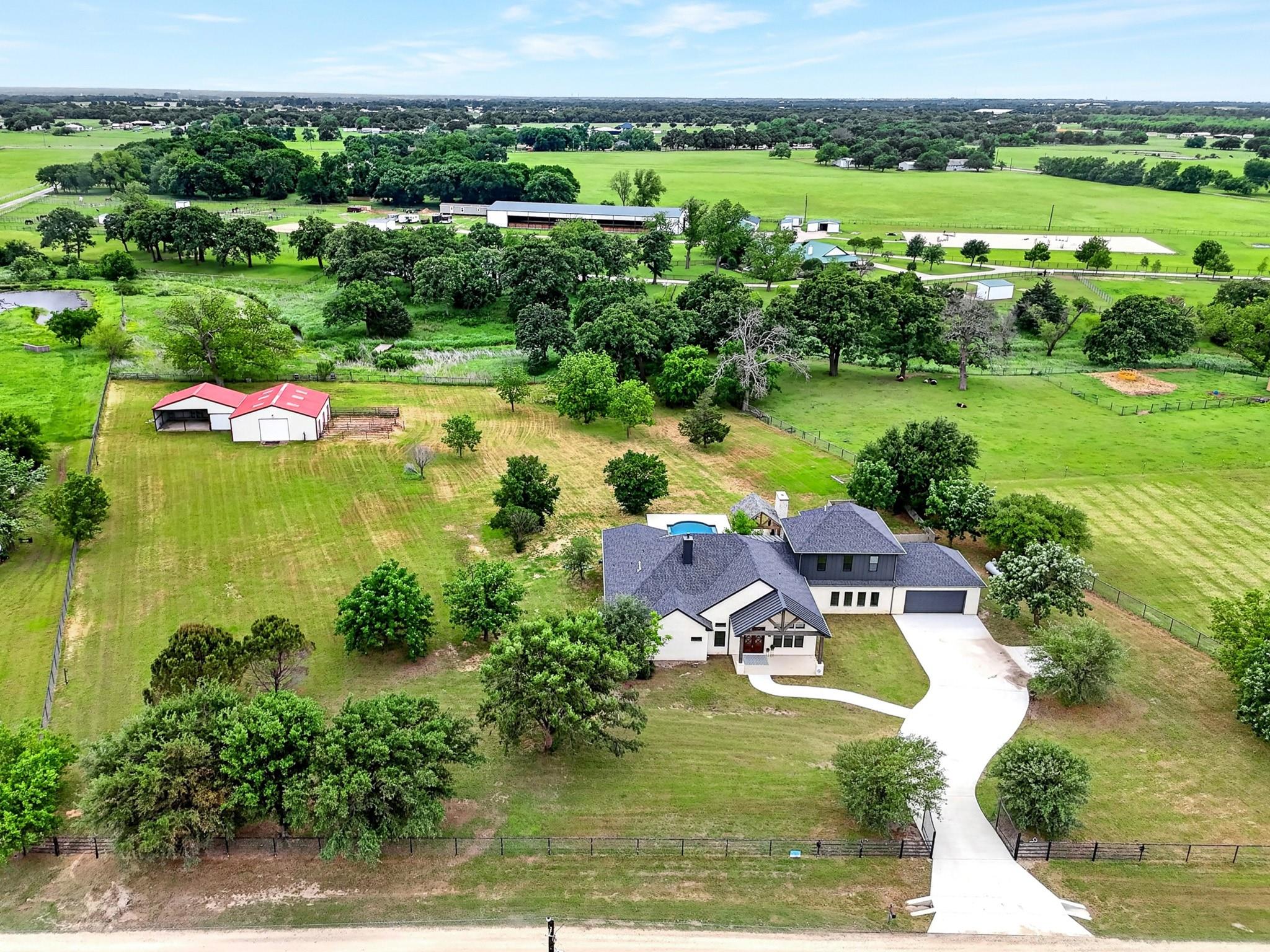 main property photo 37