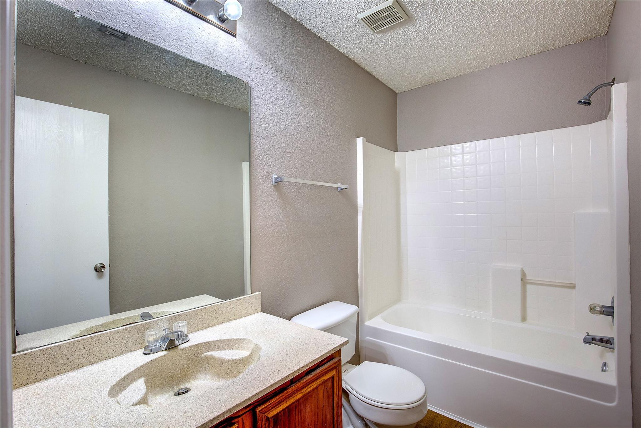 property viewer photo 25