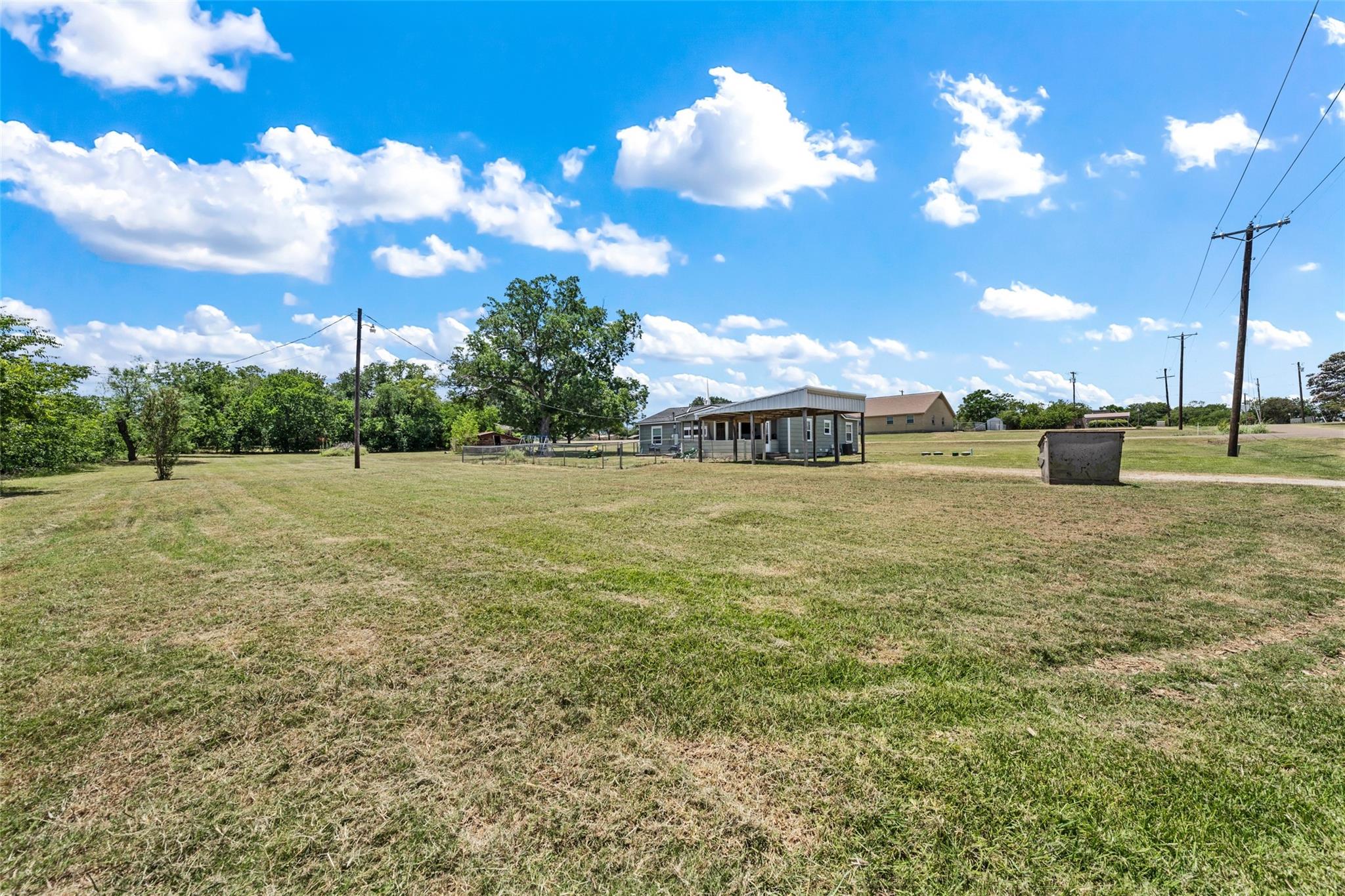 main property photo 19