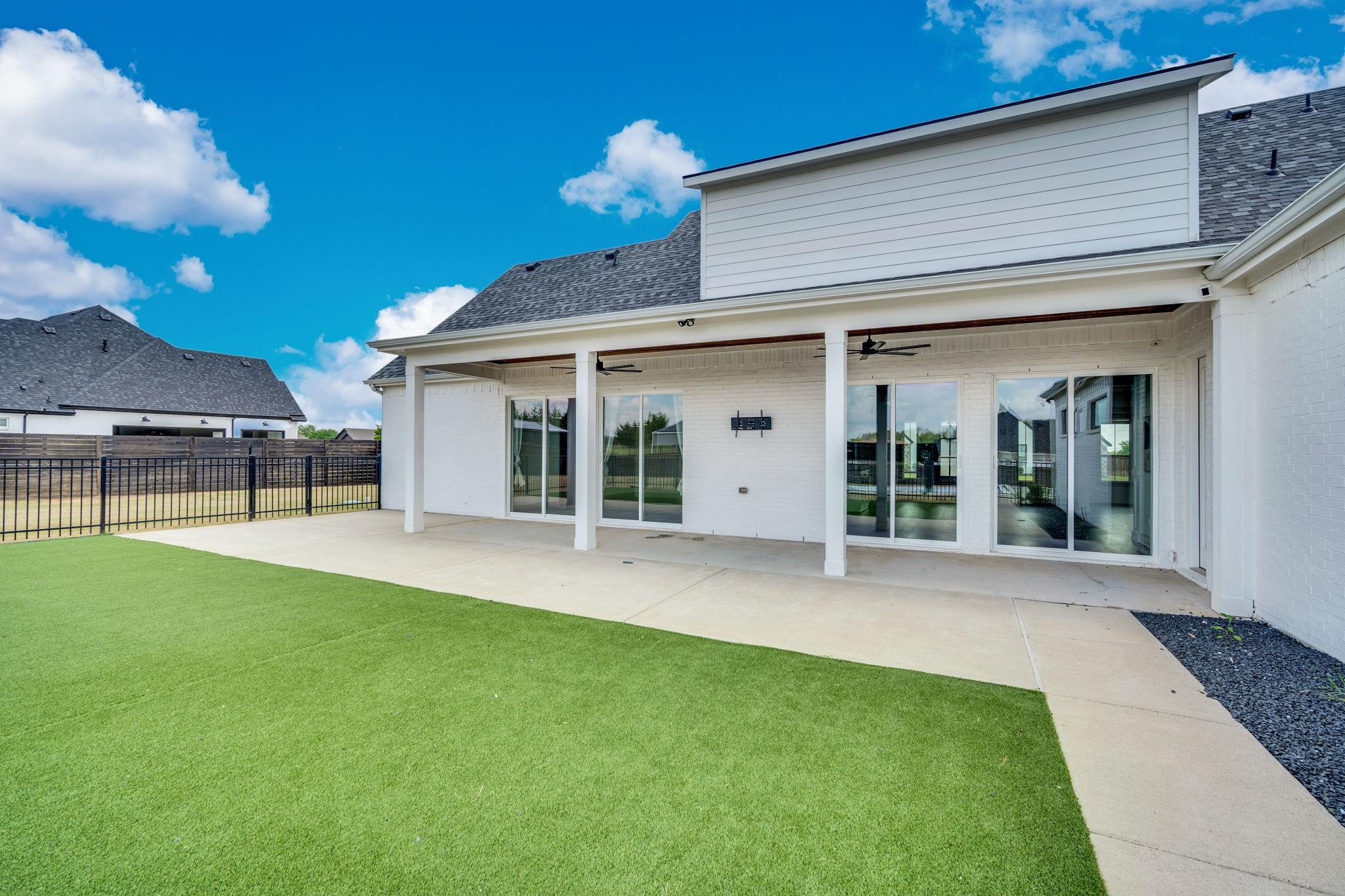 main property photo 34