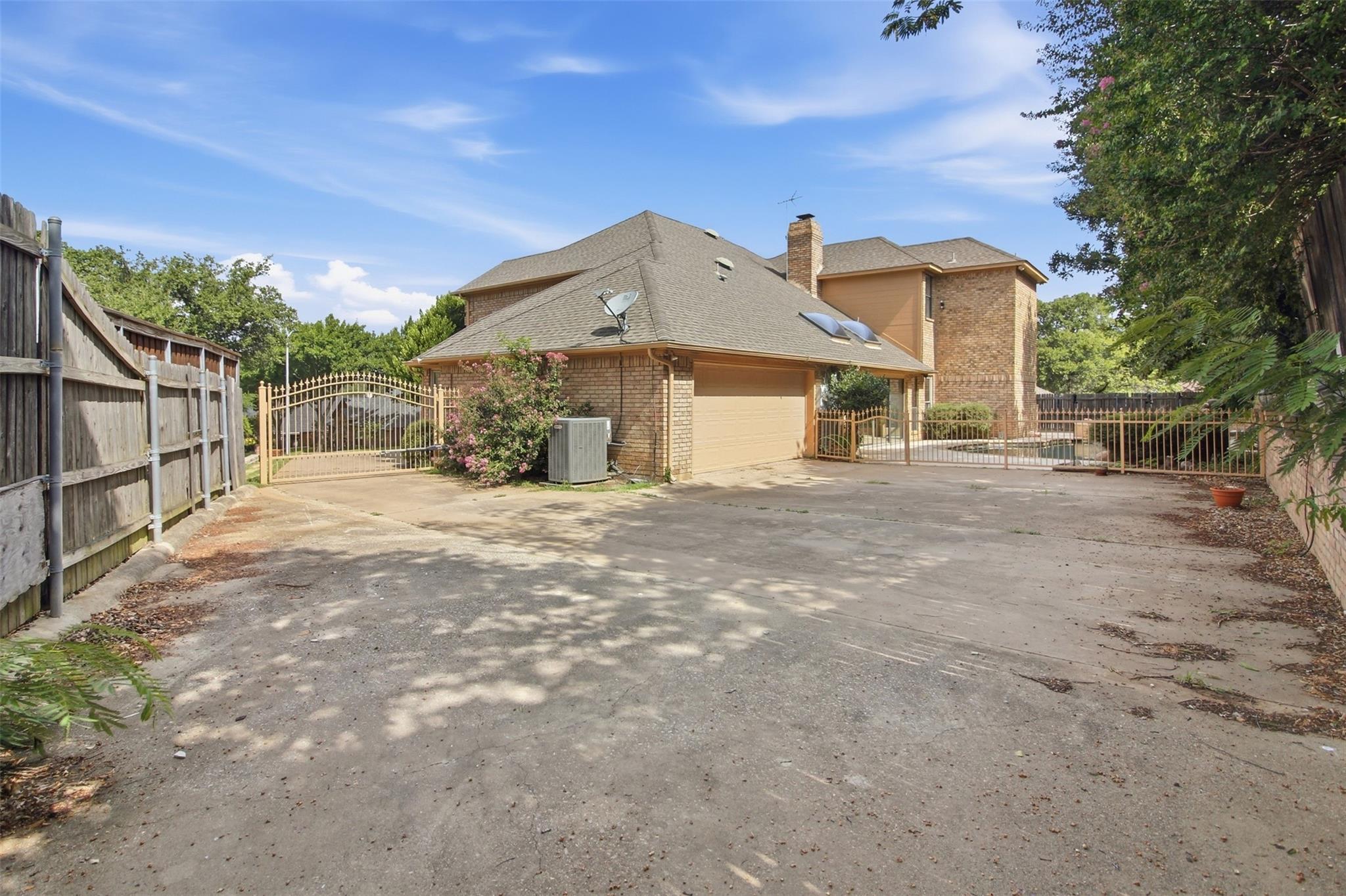 main property photo 3