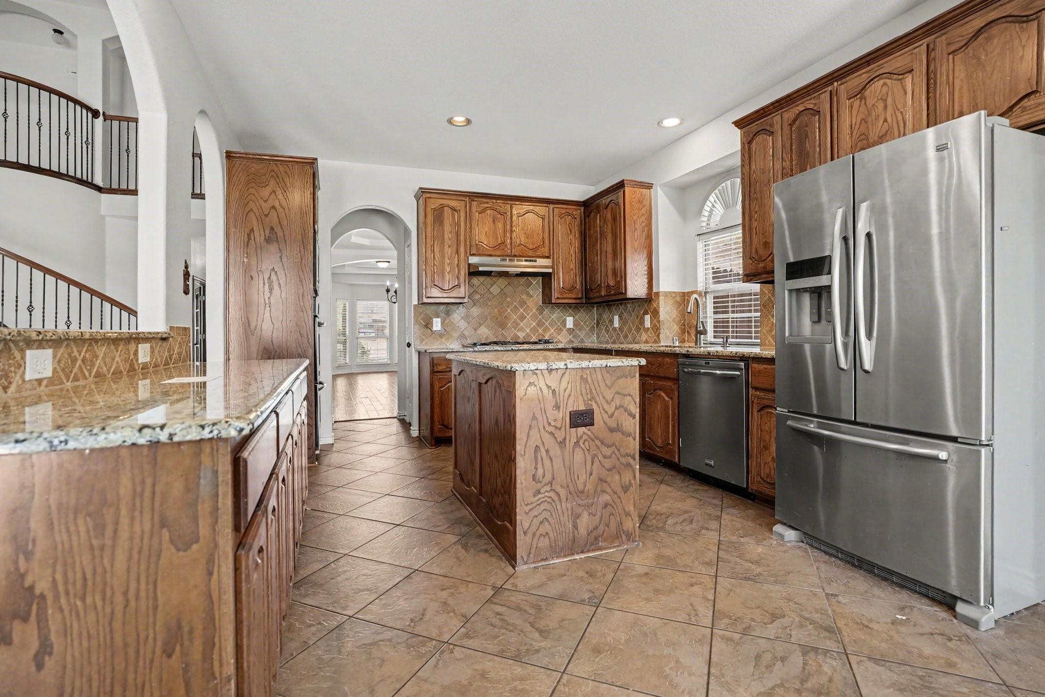 main property photo 9