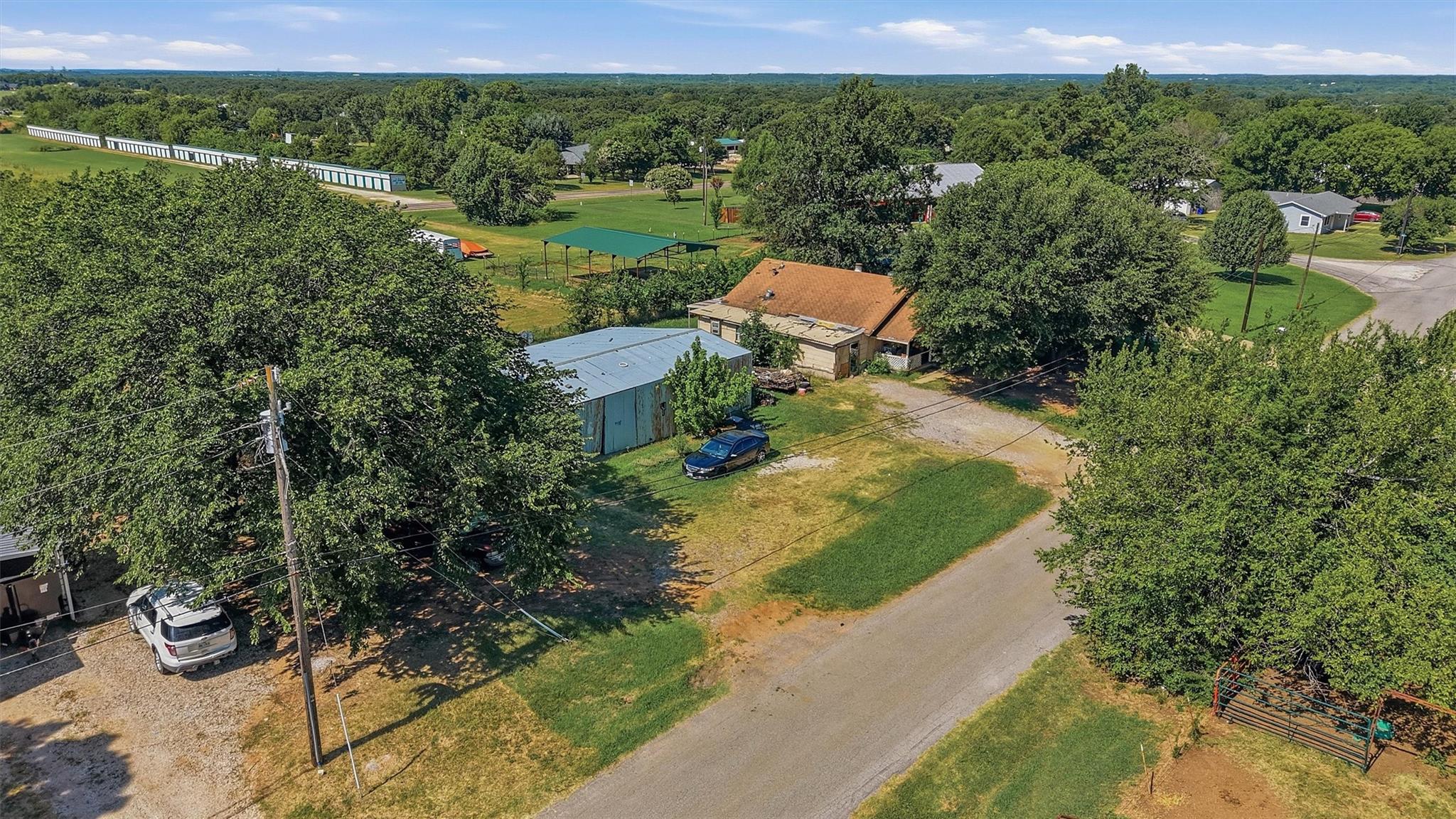main property photo 18