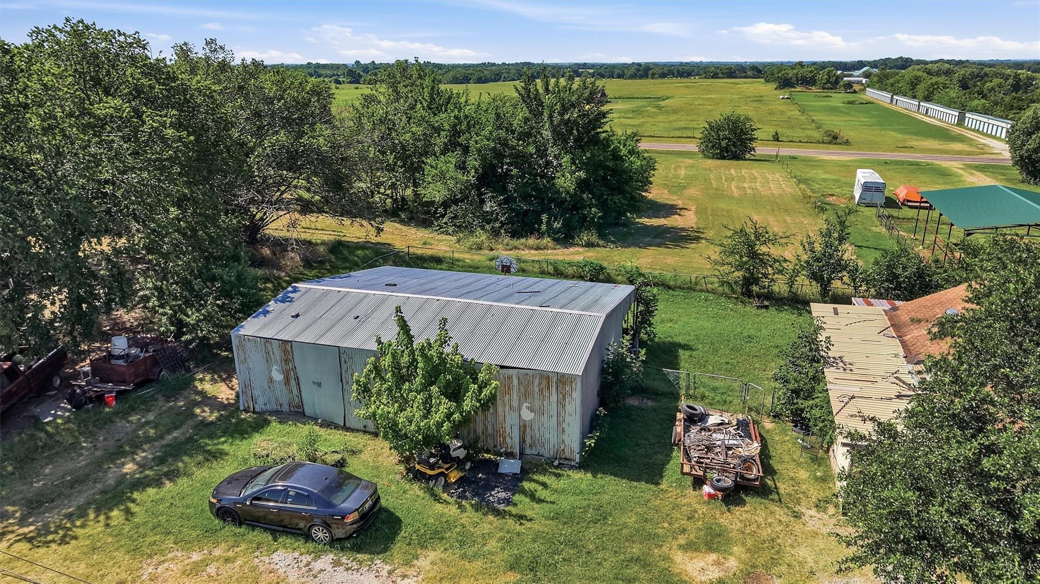 main property photo 20